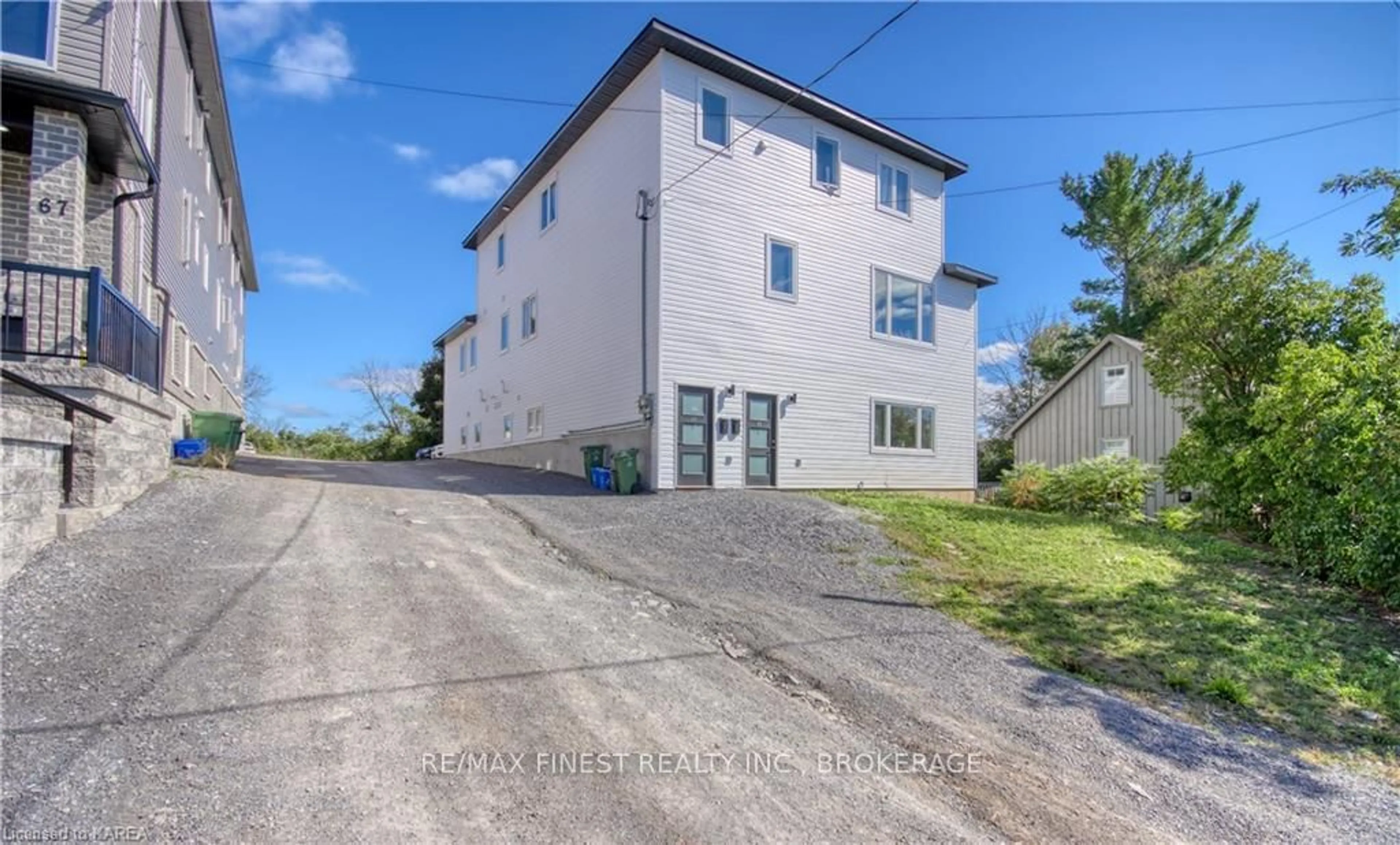 A pic from outside/outdoor area/front of a property/back of a property/a pic from drone, building for 65 Gardiner St, Kingston Ontario K7M 1A7