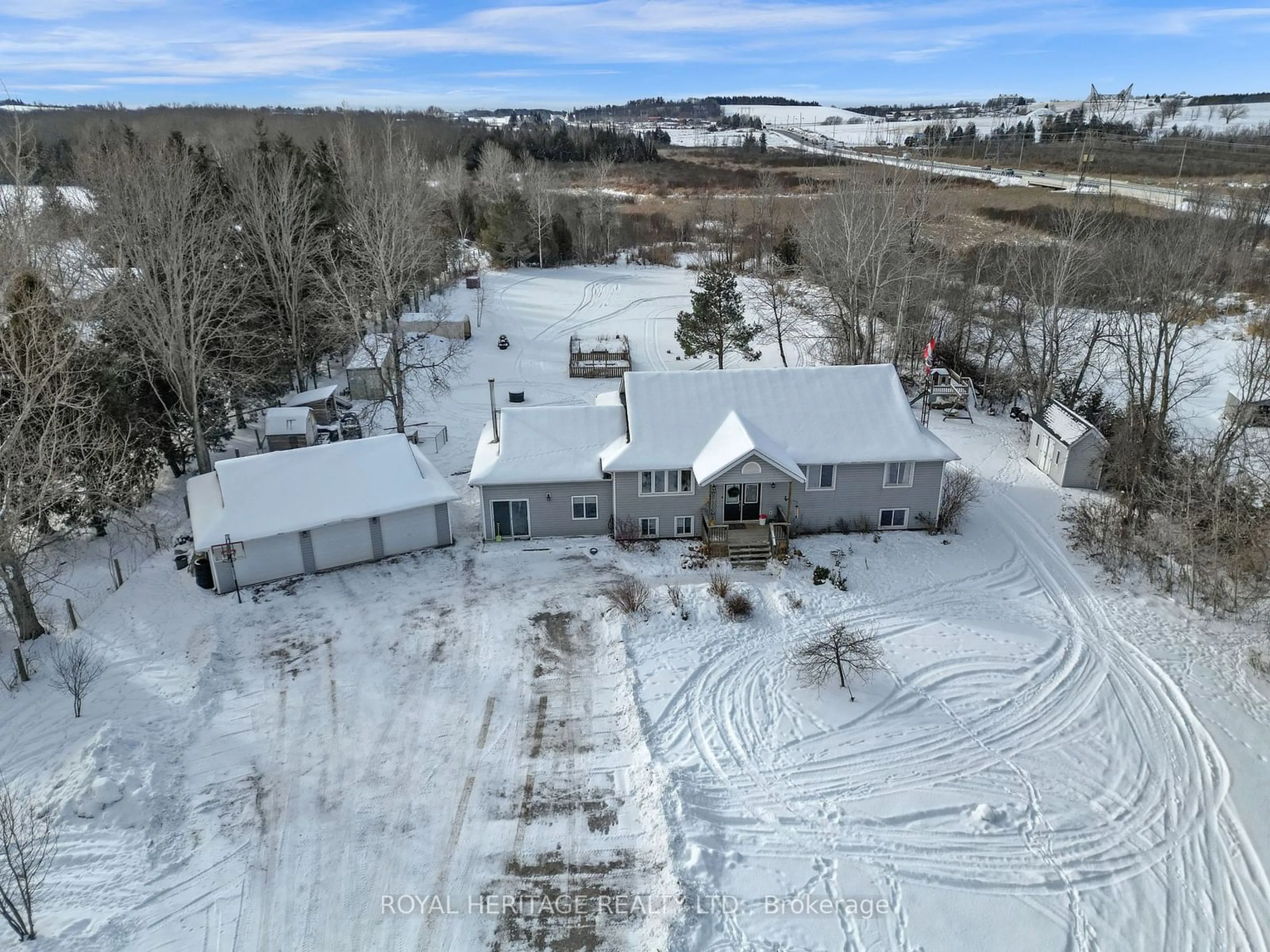 A pic from outside/outdoor area/front of a property/back of a property/a pic from drone, unknown for 2220 Asphodel 3rd Line, Asphodel-Norwood Ontario K0L 2B0