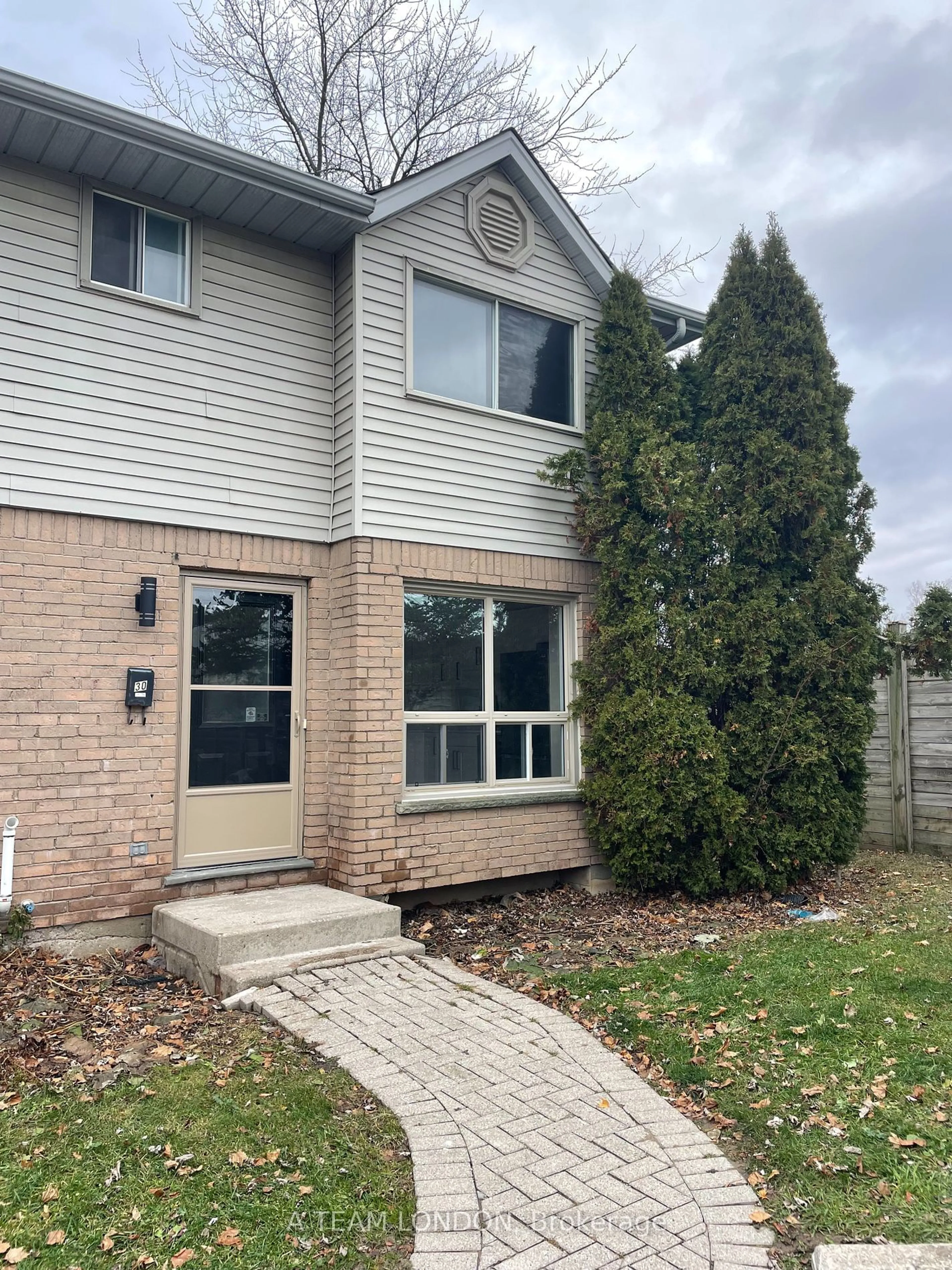 Home with brick exterior material, street for 35 Waterman Ave #30, London Ontario N6C 5T5