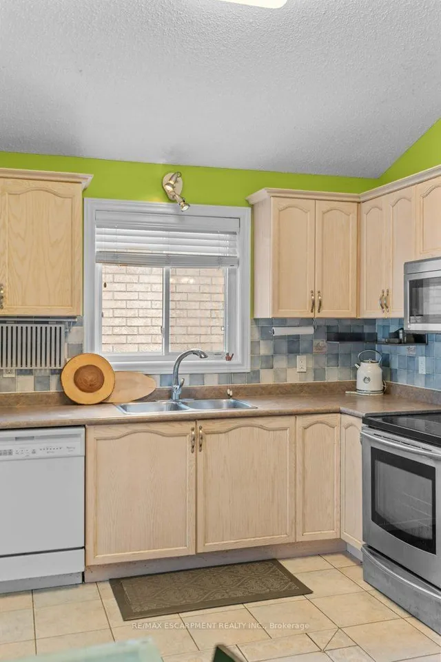 Additional property image - 9 Bridgette Dr