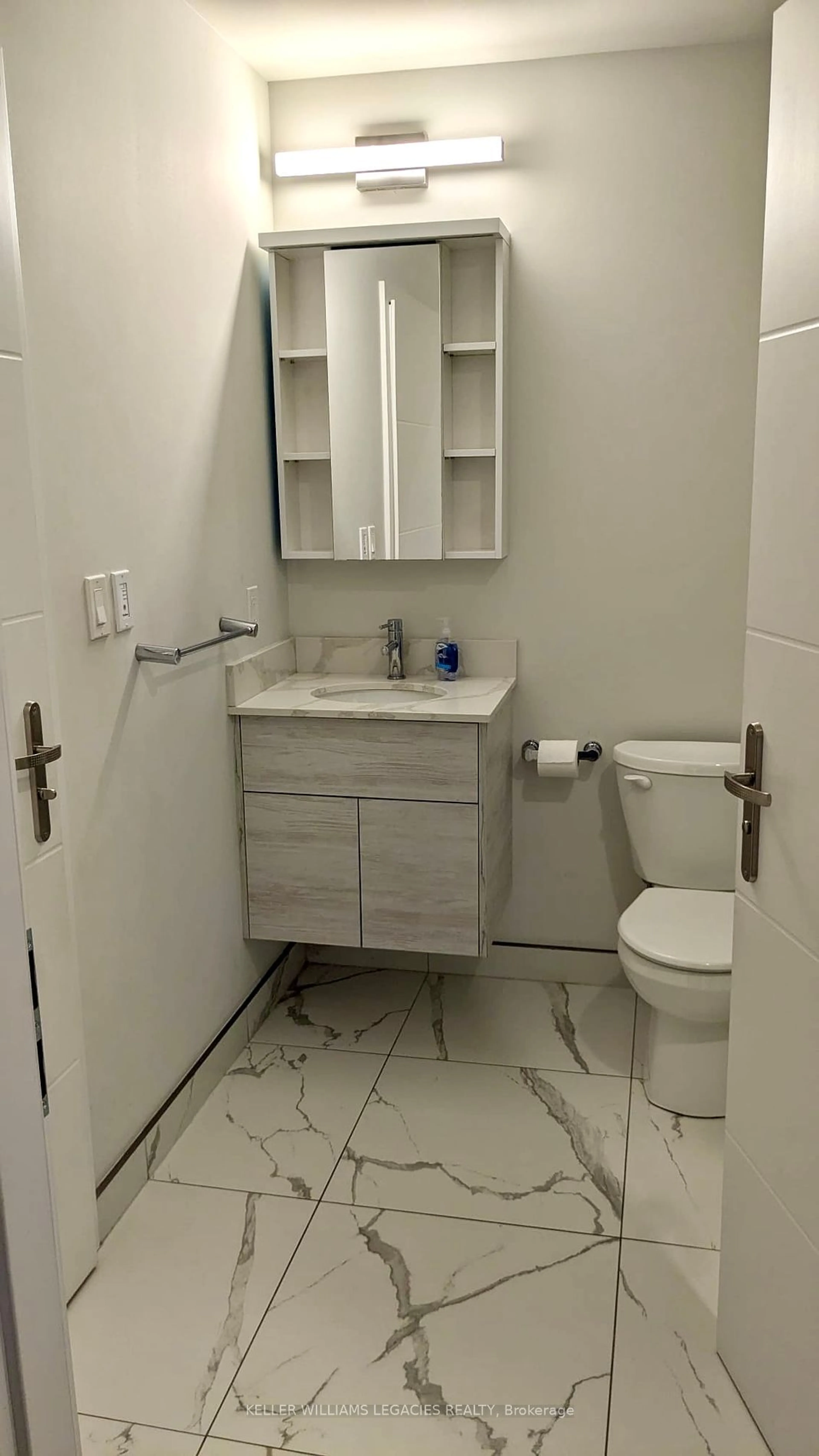 Standard bathroom, floor is not visible for 60 FREDERICK ST St #703, Kitchener Ontario N2H 0C7