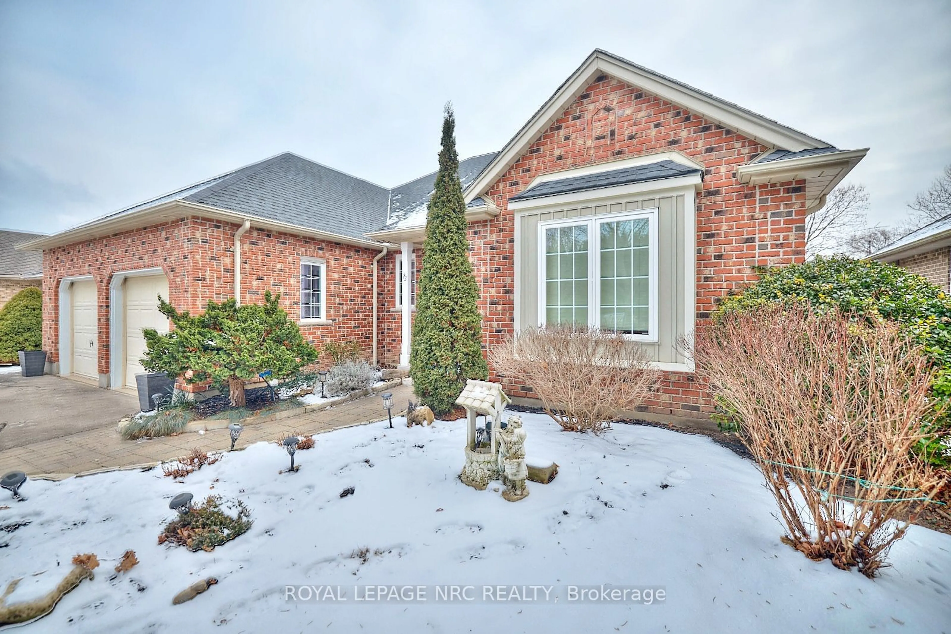 Home with brick exterior material, street for 23 Grange Cres, Niagara-on-the-Lake Ontario L0S 1J0