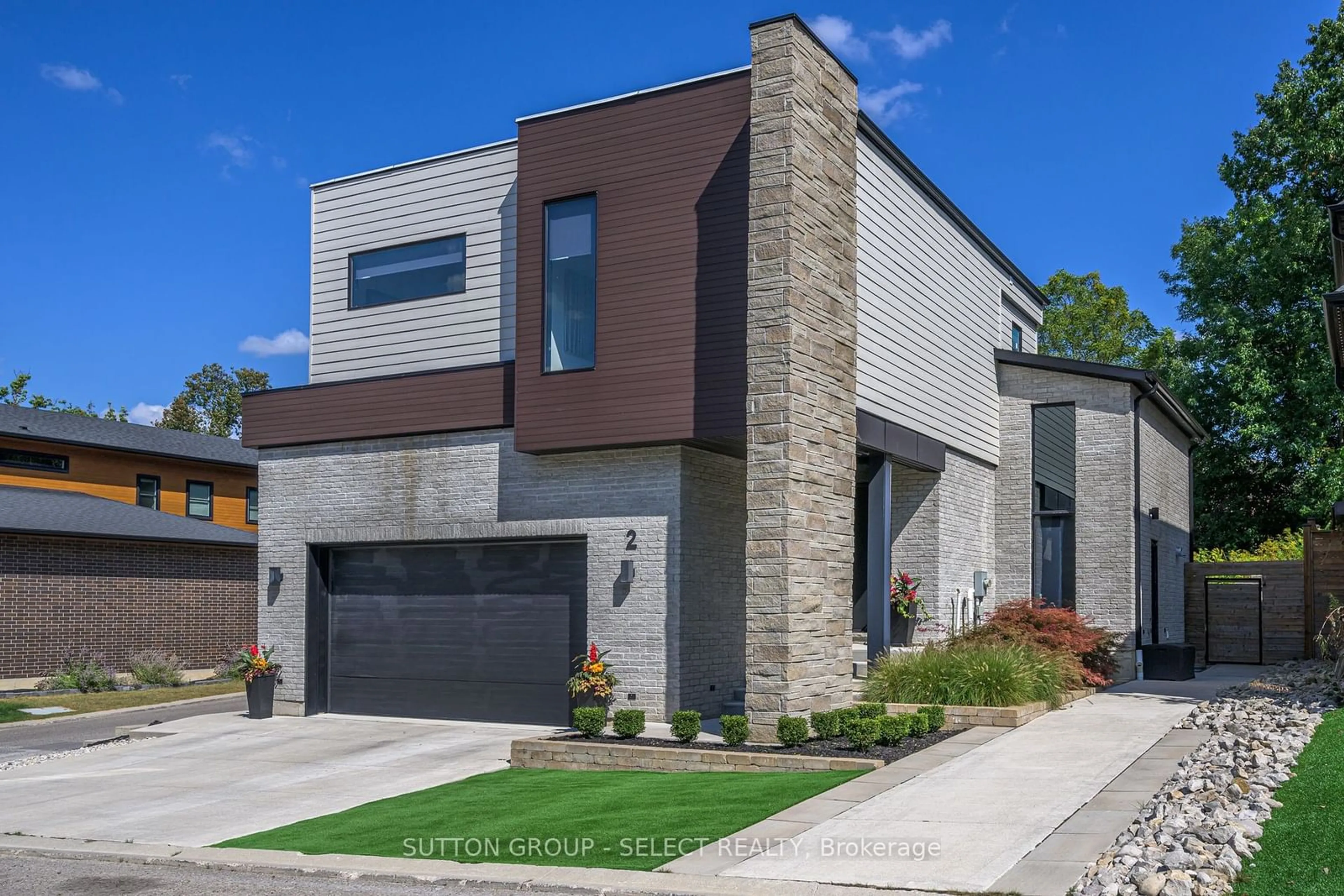 Home with brick exterior material, street for 567 Rosecliffe Terr #2, London Ontario N6K 0E2