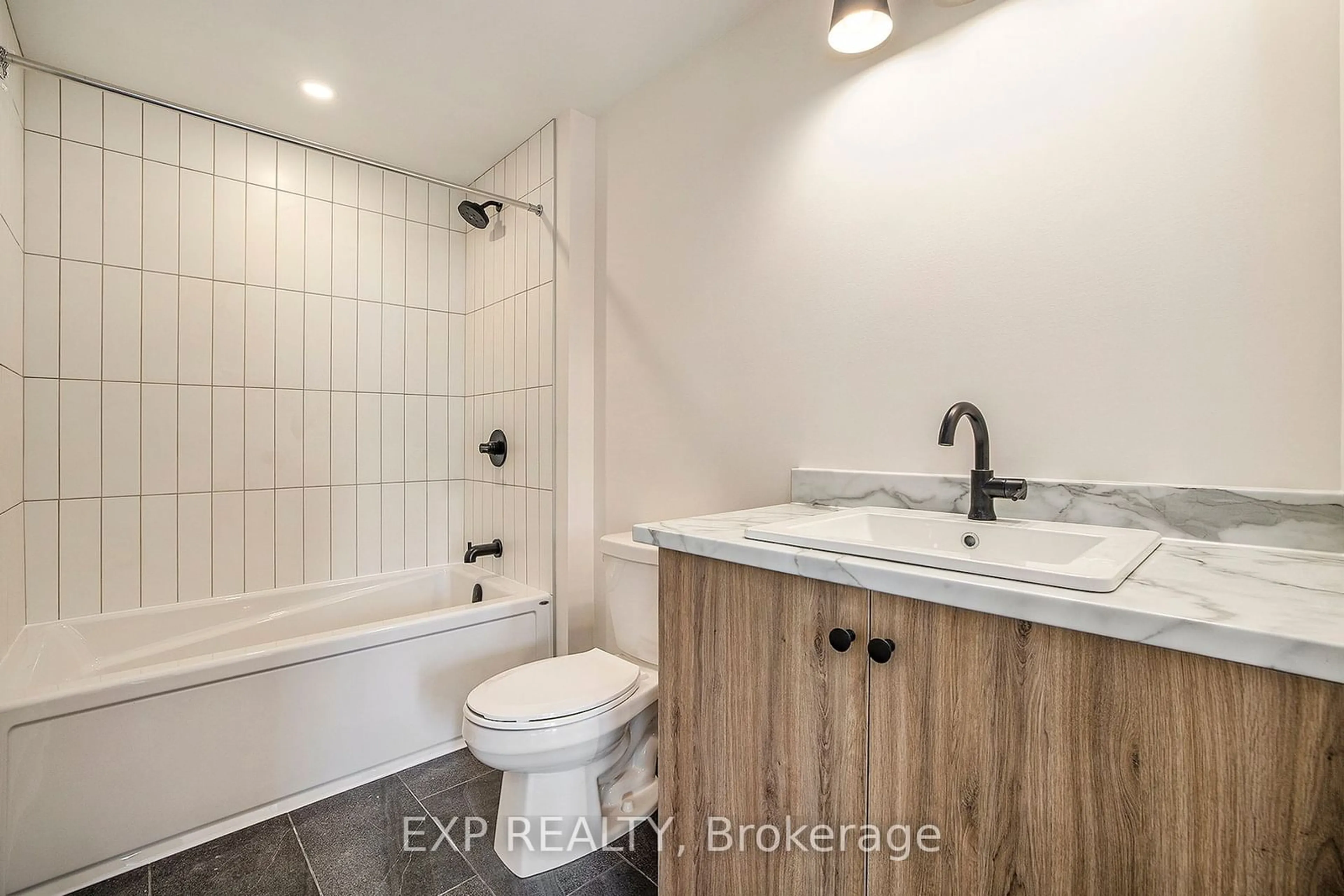 Standard bathroom, ceramic/tile floor for 86 WHITCOMB Cres, Smiths Falls Ontario K7A 0C1