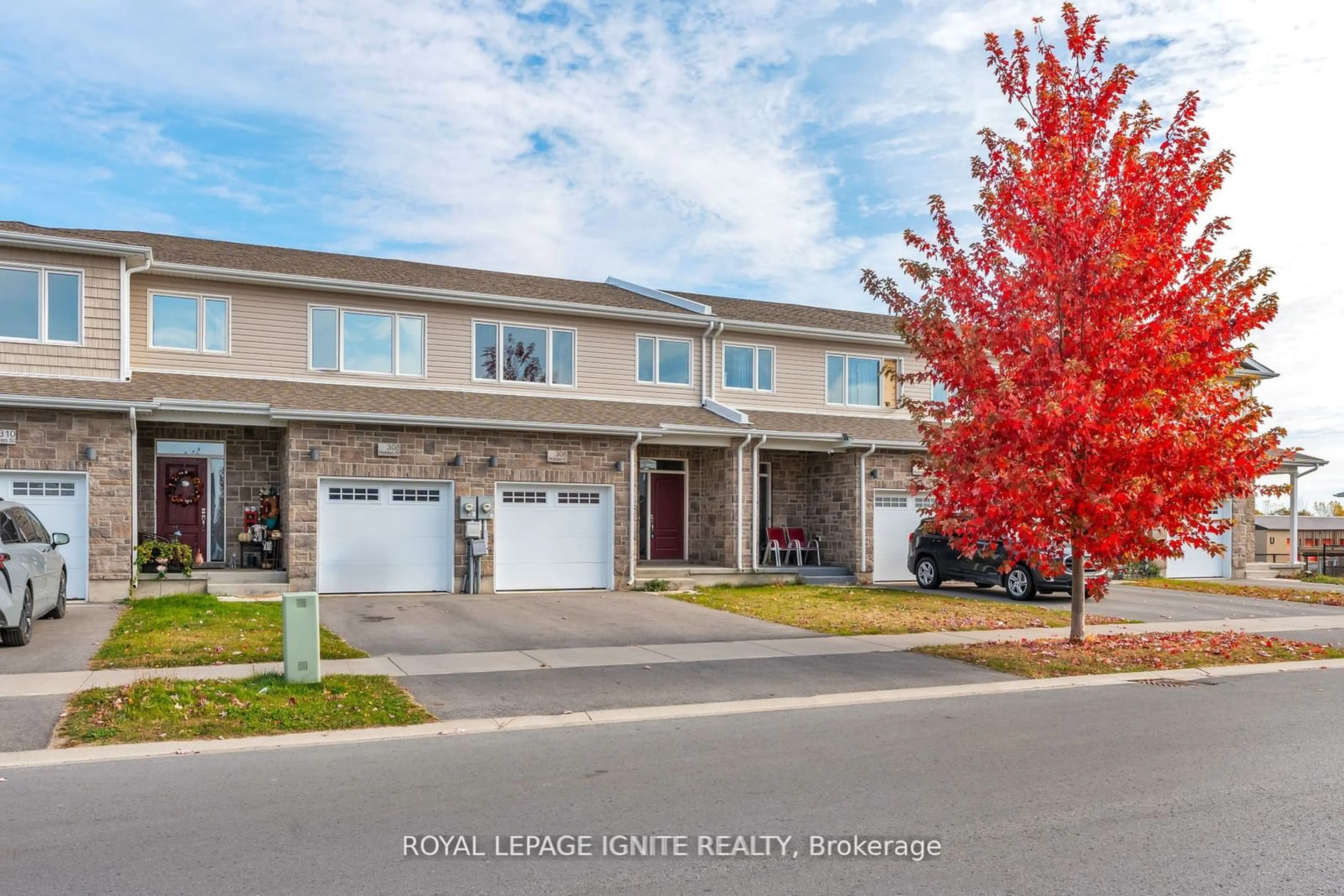 A pic from outside/outdoor area/front of a property/back of a property/a pic from drone, street for 306 Holden St, Kingston Ontario K7P 0M3