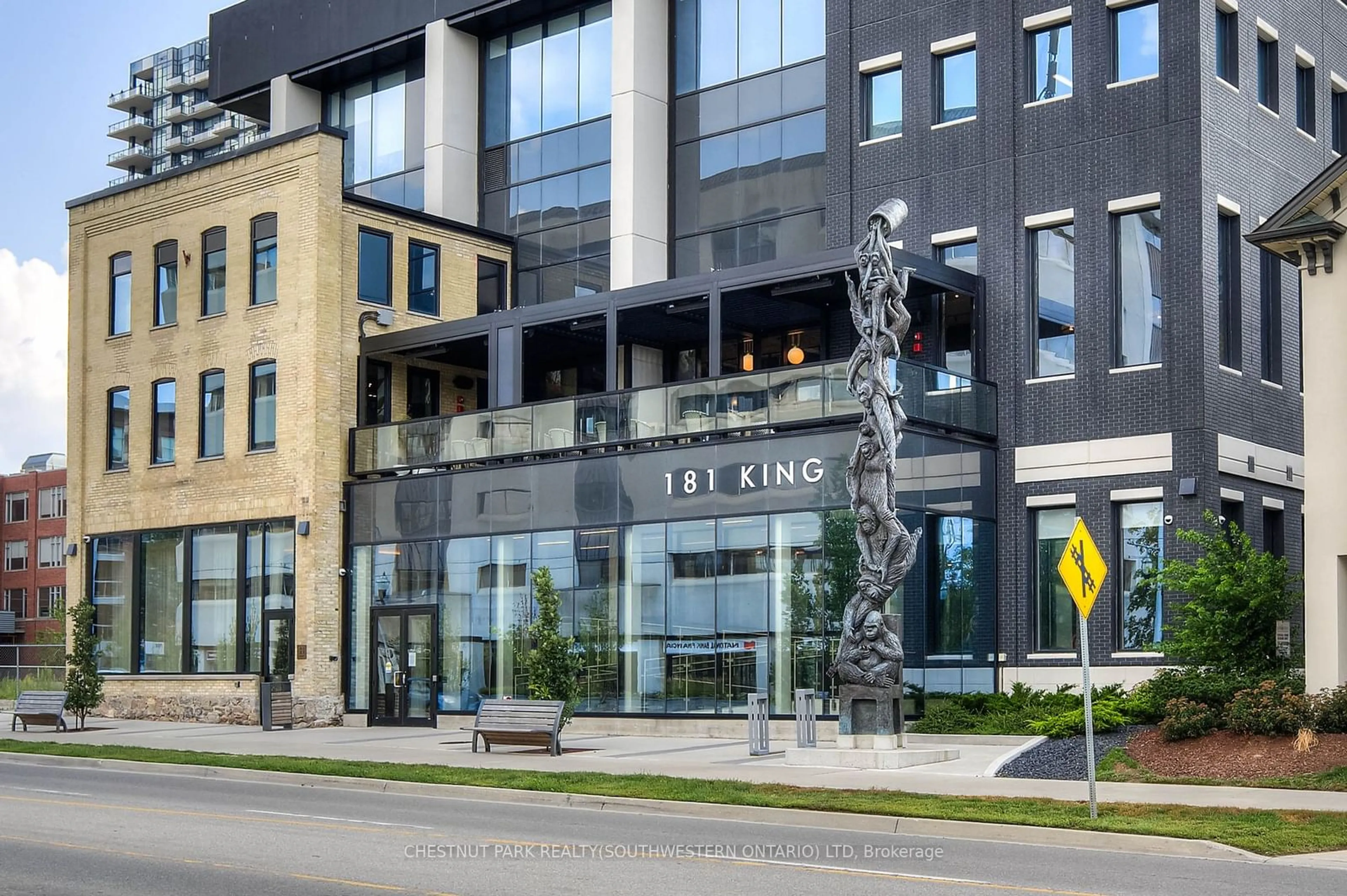 Lobby for 181 King St #1706, Waterloo Ontario N2J 0E7