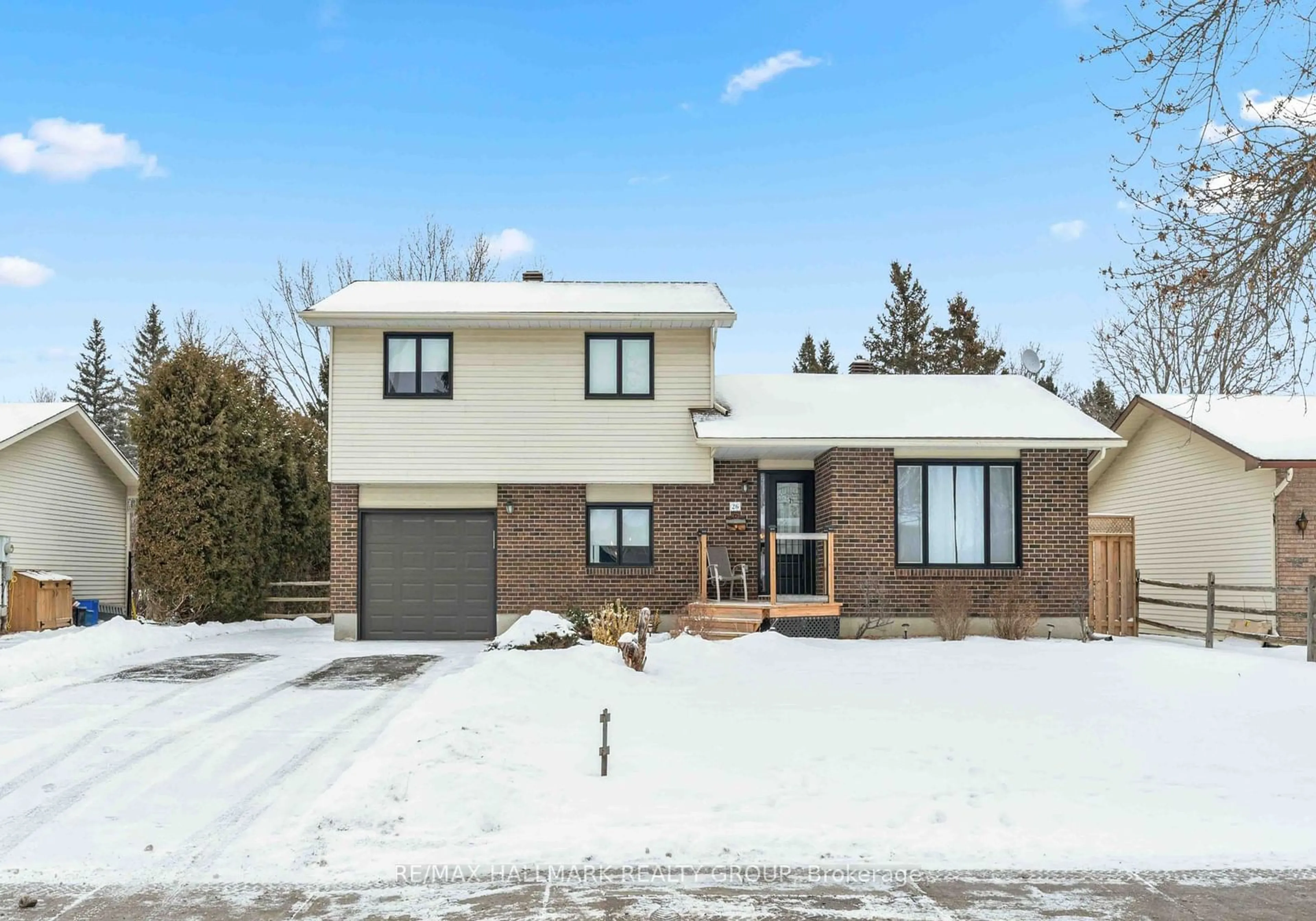 Home with brick exterior material, street for 26 Fortune St, Stittsville - Munster - Richmond Ontario K0A 2Z0