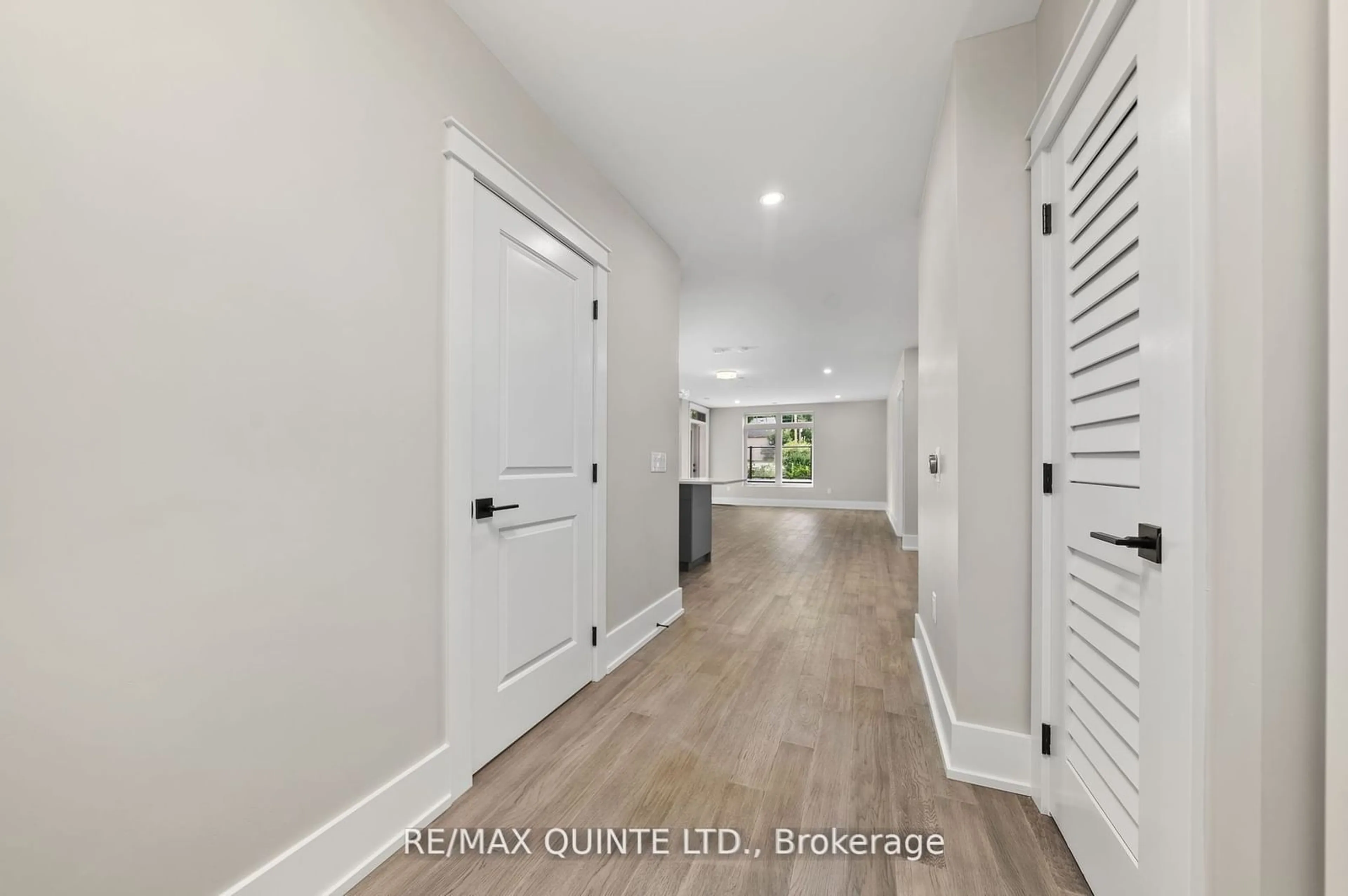 Indoor entryway for 17 Cleave Ave #305, Prince Edward County Ontario K0K 2T0