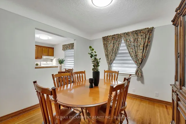 Additional property image - 131 East 42nd St