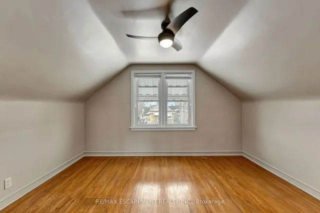 Additional property image - 131 East 42nd St