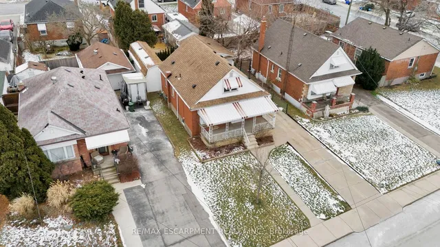 Additional property image - 131 East 42nd St