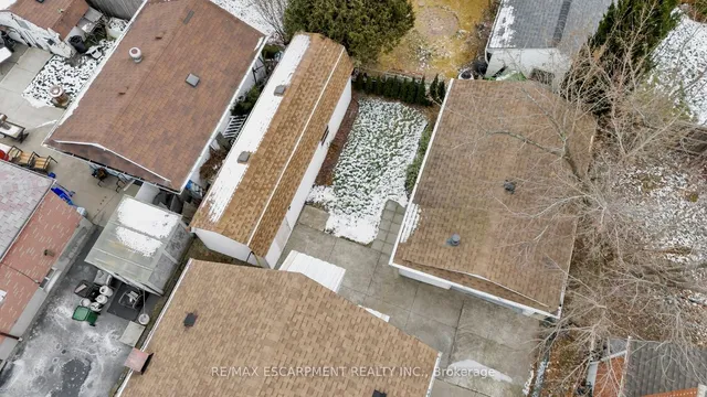 Additional property image - 131 East 42nd St