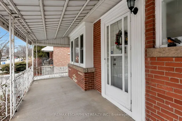 Additional property image - 131 East 42nd St