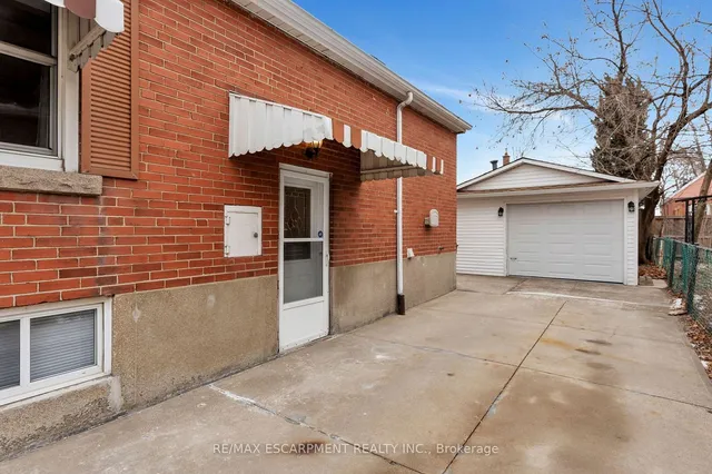 Additional property image - 131 East 42nd St