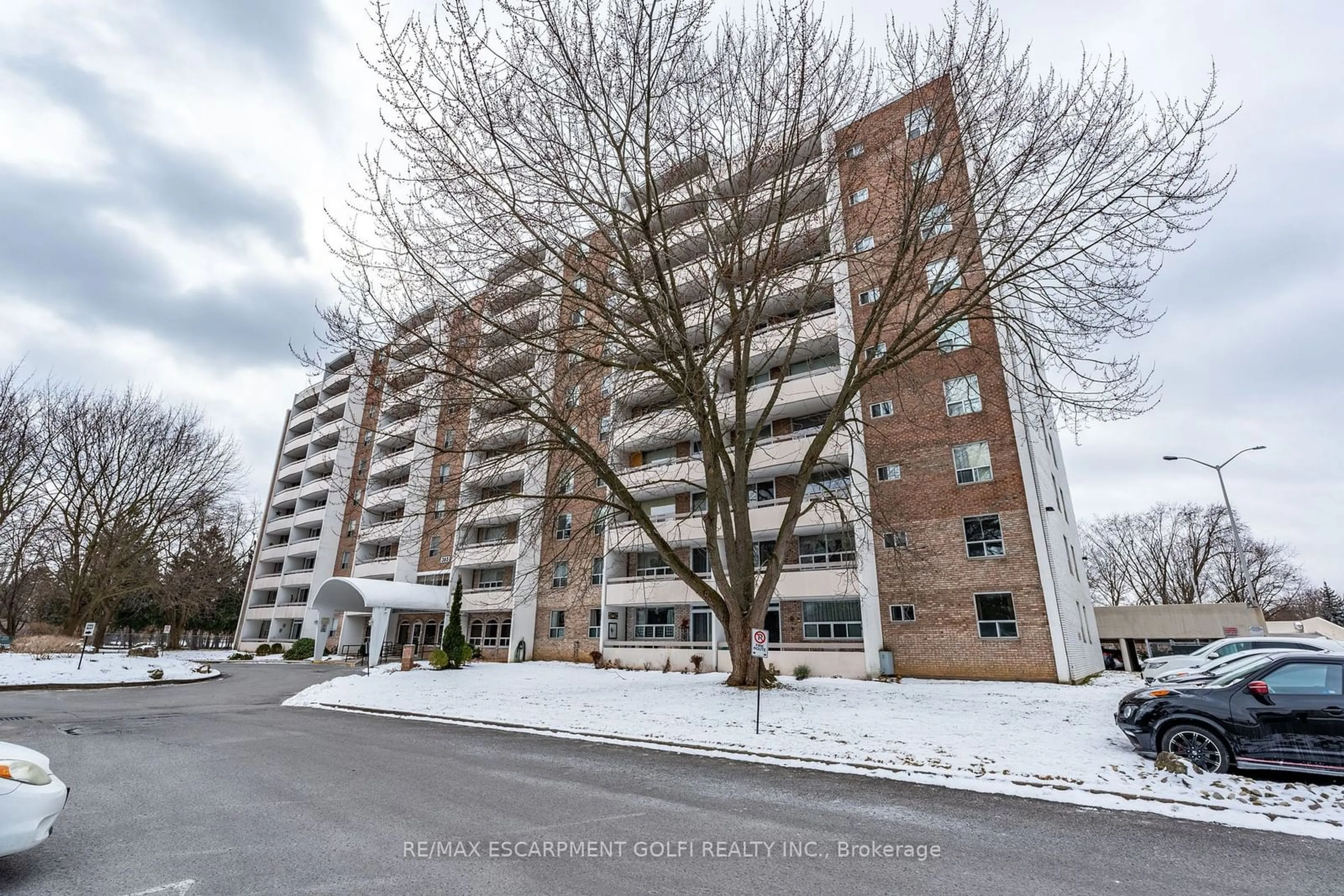 Unknown for 365 Geneva St #602, St. Catharines Ontario L2N 5S7