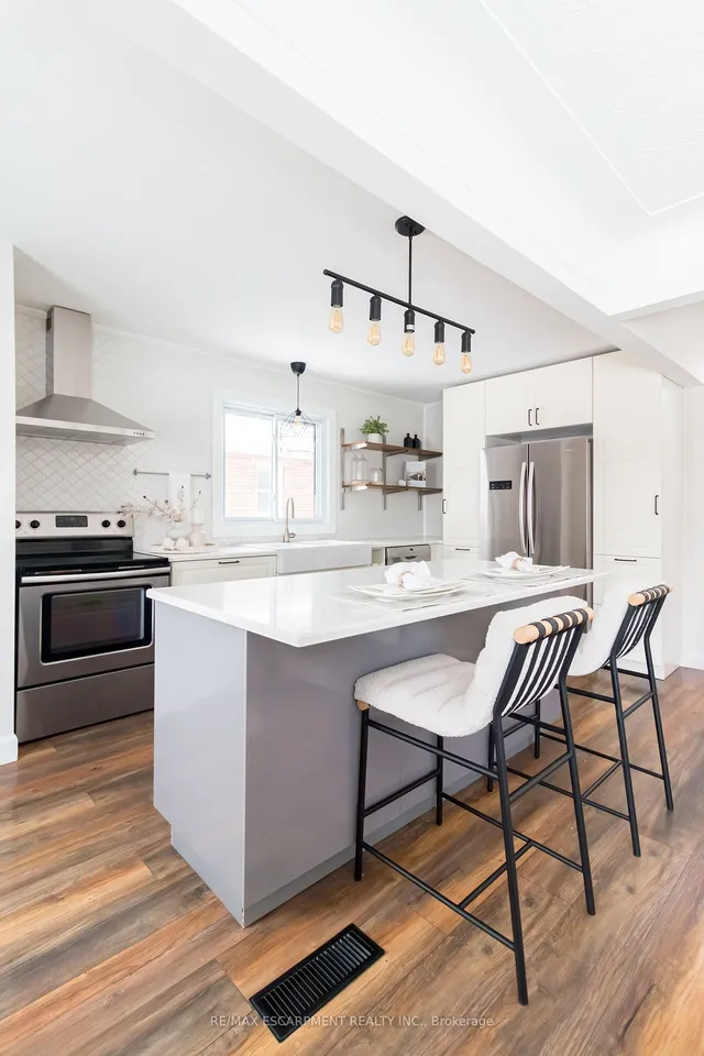 Additional property image - 374 East 16th St