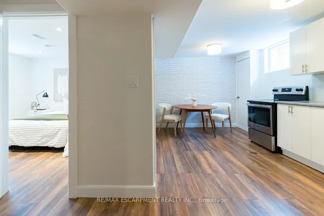 Additional property image - 374 East 16th St