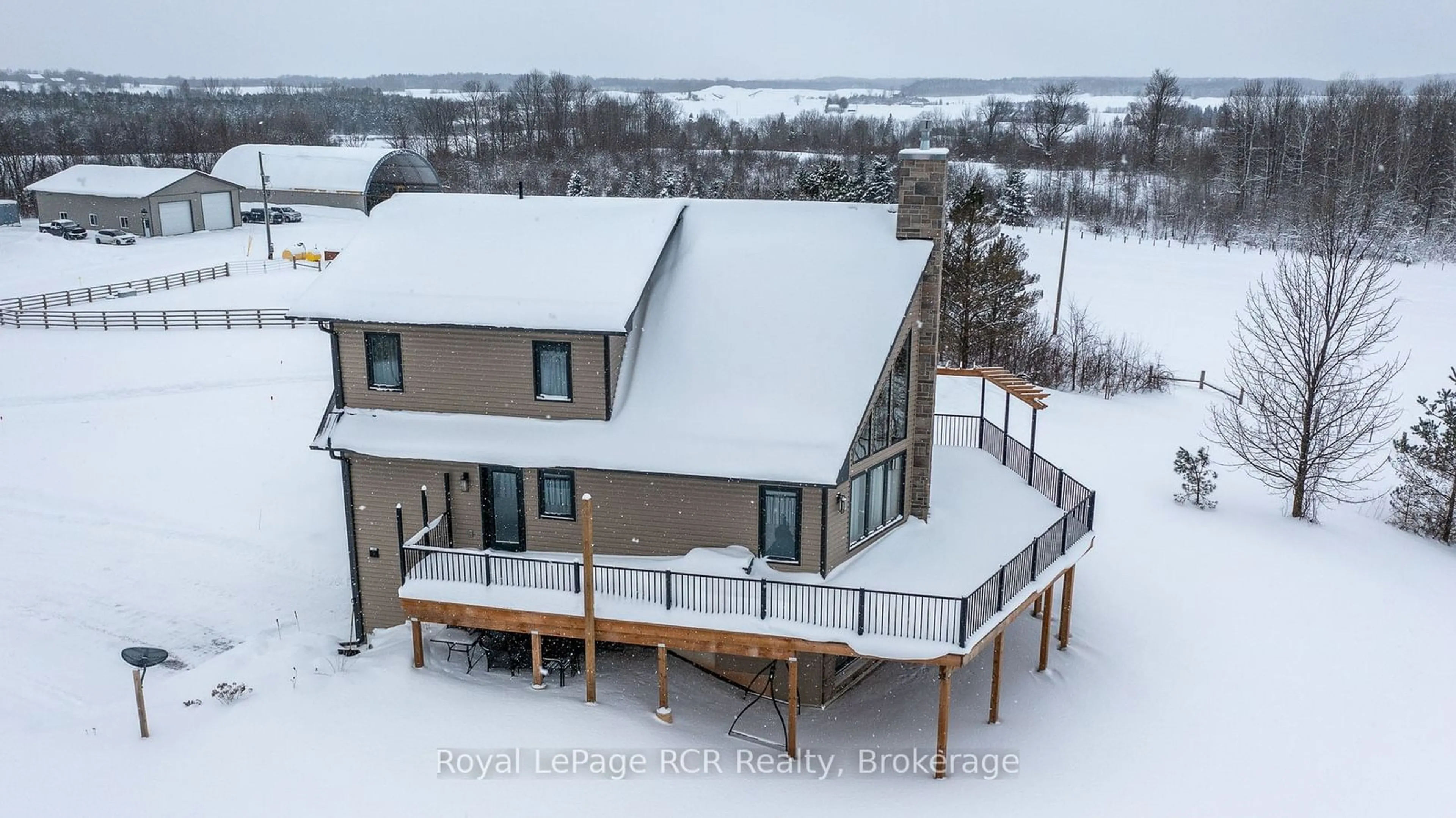 A pic from outside/outdoor area/front of a property/back of a property/a pic from drone, unknown for 742654 Sideroad 4B, Chatsworth Ontario N0H 1G0