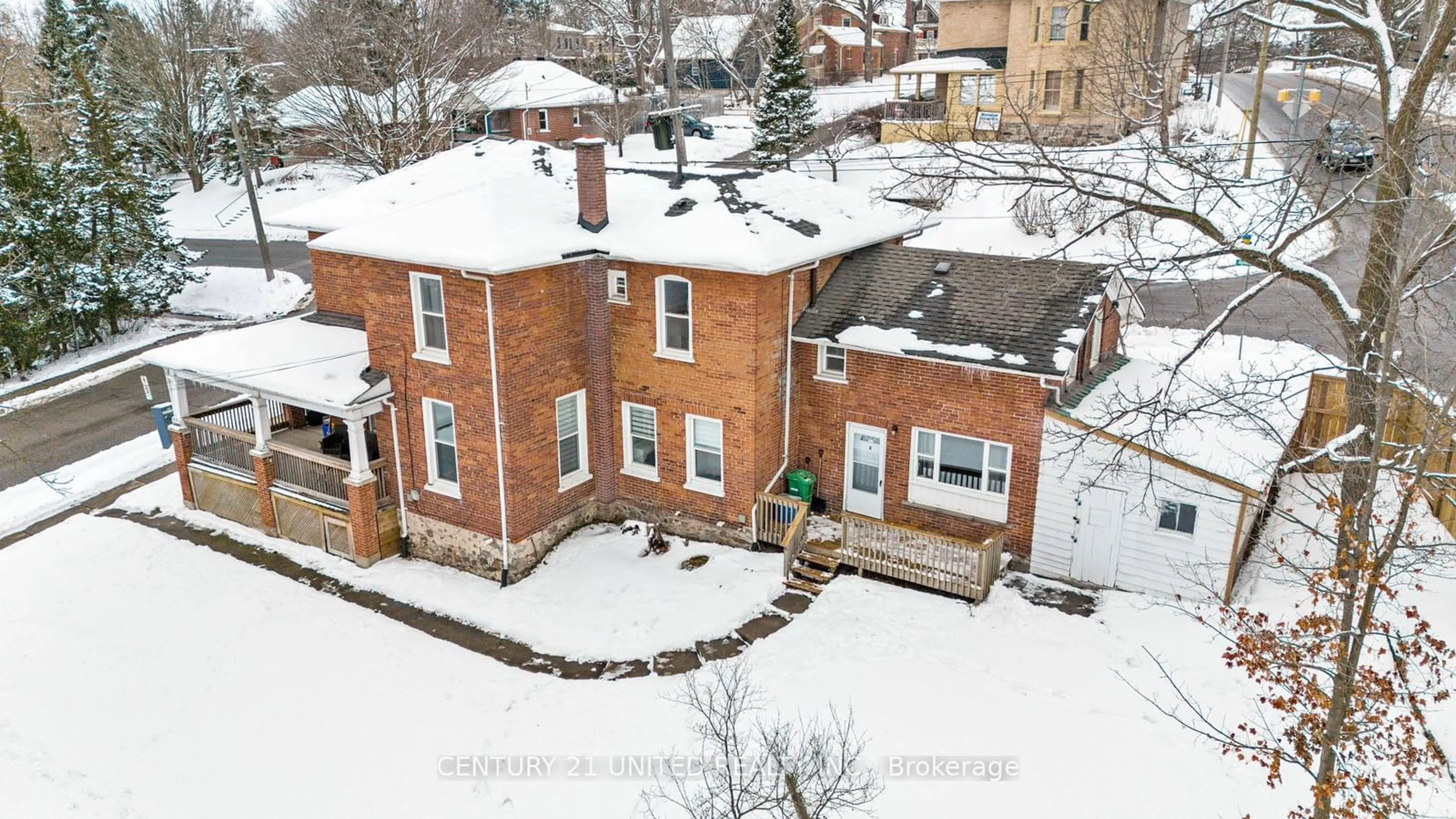 A pic from outside/outdoor area/front of a property/back of a property/a pic from drone, street for 234 Antrim St, Peterborough Ontario K9H 3G4