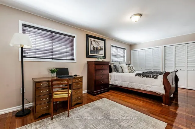 Additional property image - 130 Queen Victoria Dr