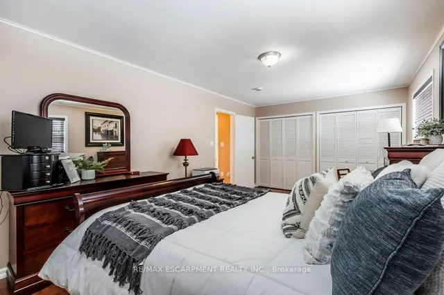 Additional property image - 130 Queen Victoria Dr