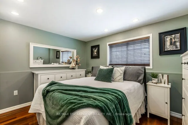 Additional property image - 130 Queen Victoria Dr