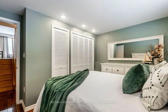 Additional property image - 130 Queen Victoria Dr