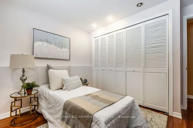 Additional property image - 130 Queen Victoria Dr