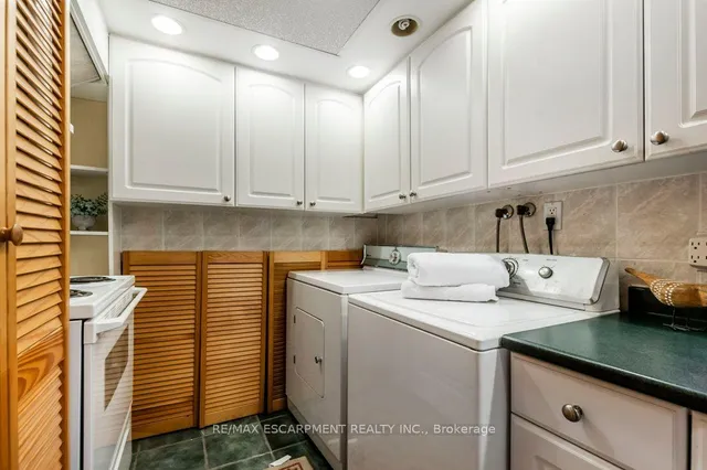 Additional property image - 130 Queen Victoria Dr