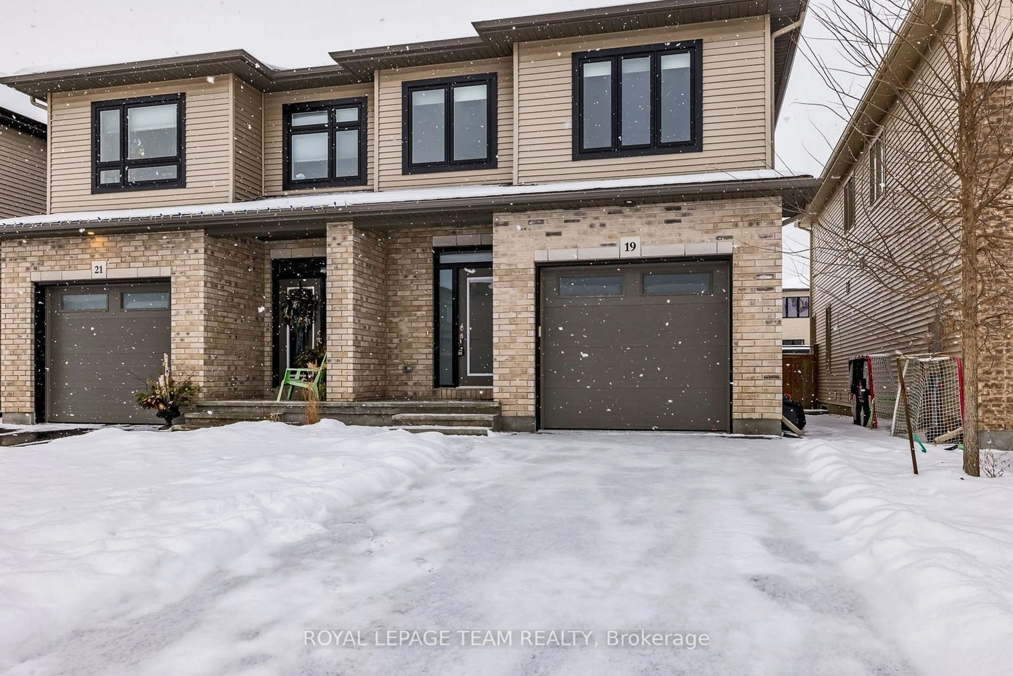 Home with brick exterior material, street for 19 Berryman St, Carleton Place Ontario K7C 0H5