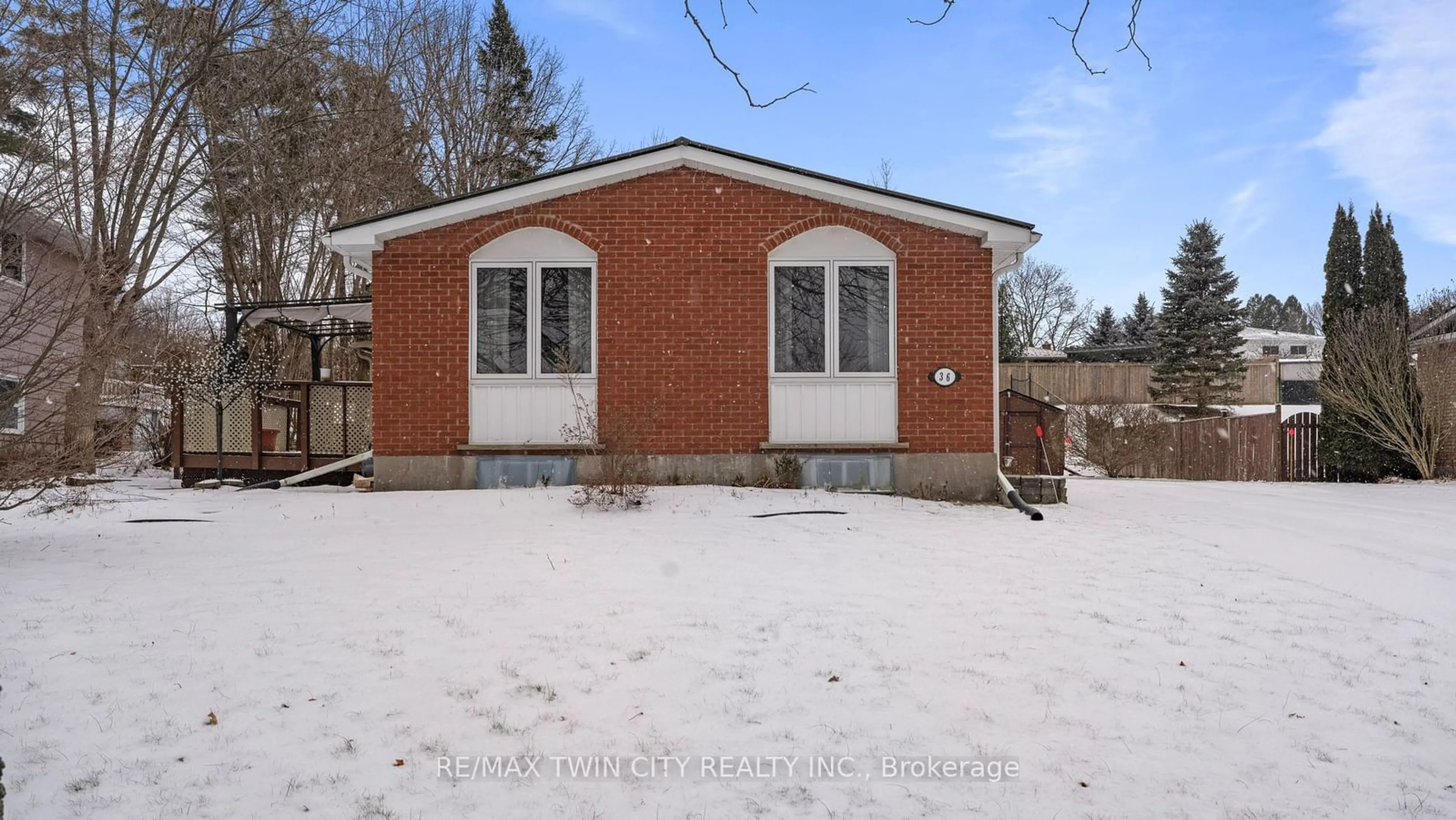 Unknown for 36 Thorncliffe Rd, Norfolk Ontario N3Y 4V7