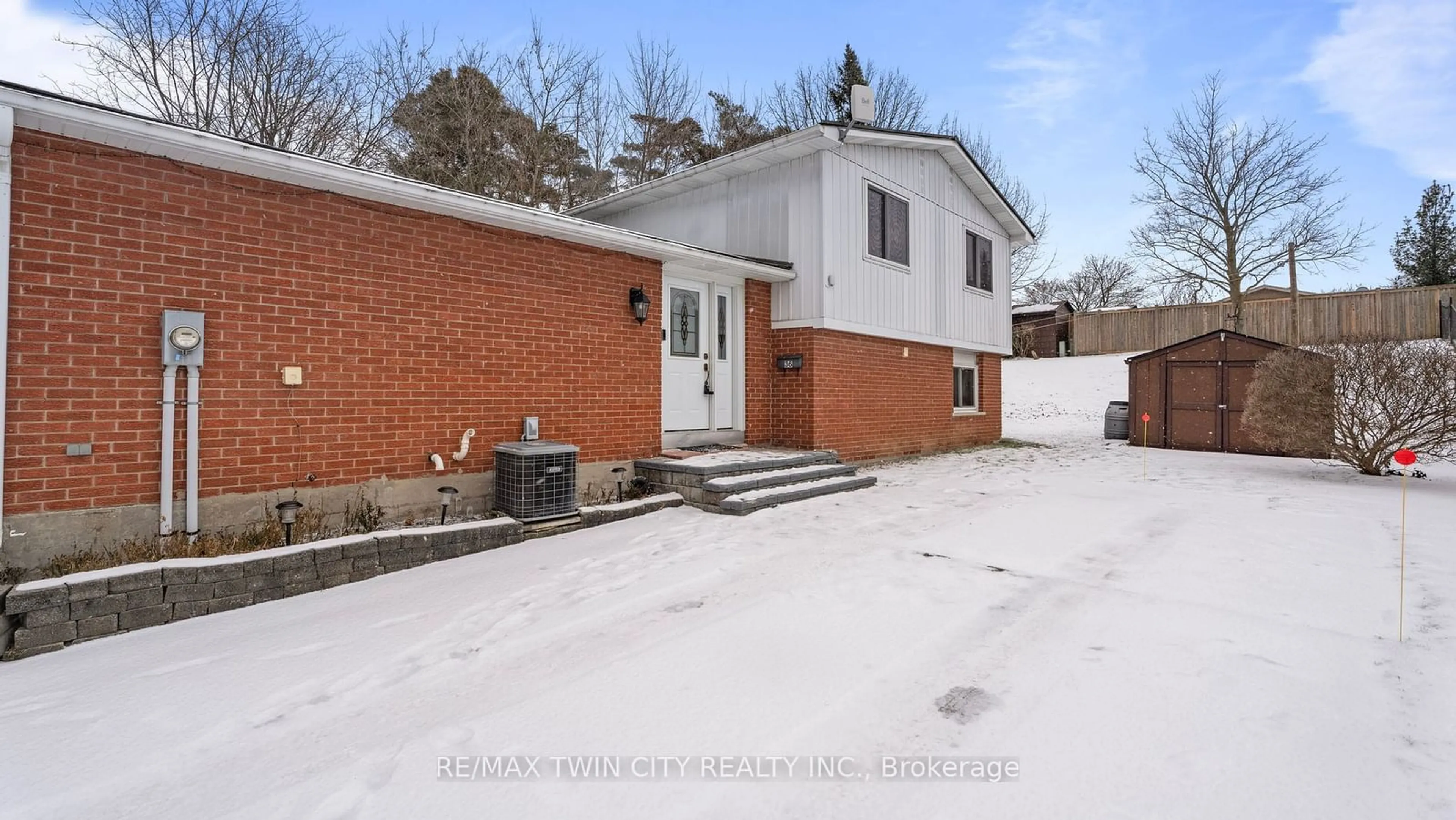 Unknown for 36 Thorncliffe Rd, Norfolk Ontario N3Y 4V7