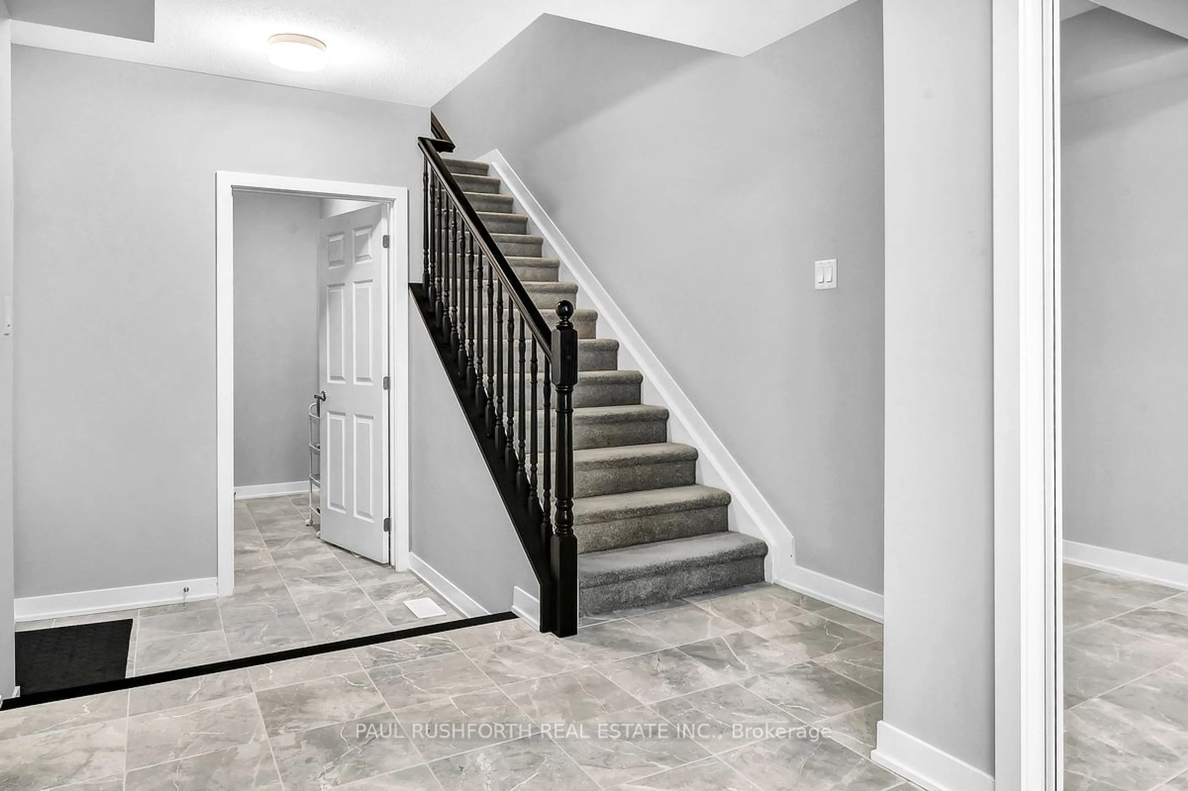 Stairs for 716 Hydrus, Barrhaven Ontario K2J 7B2