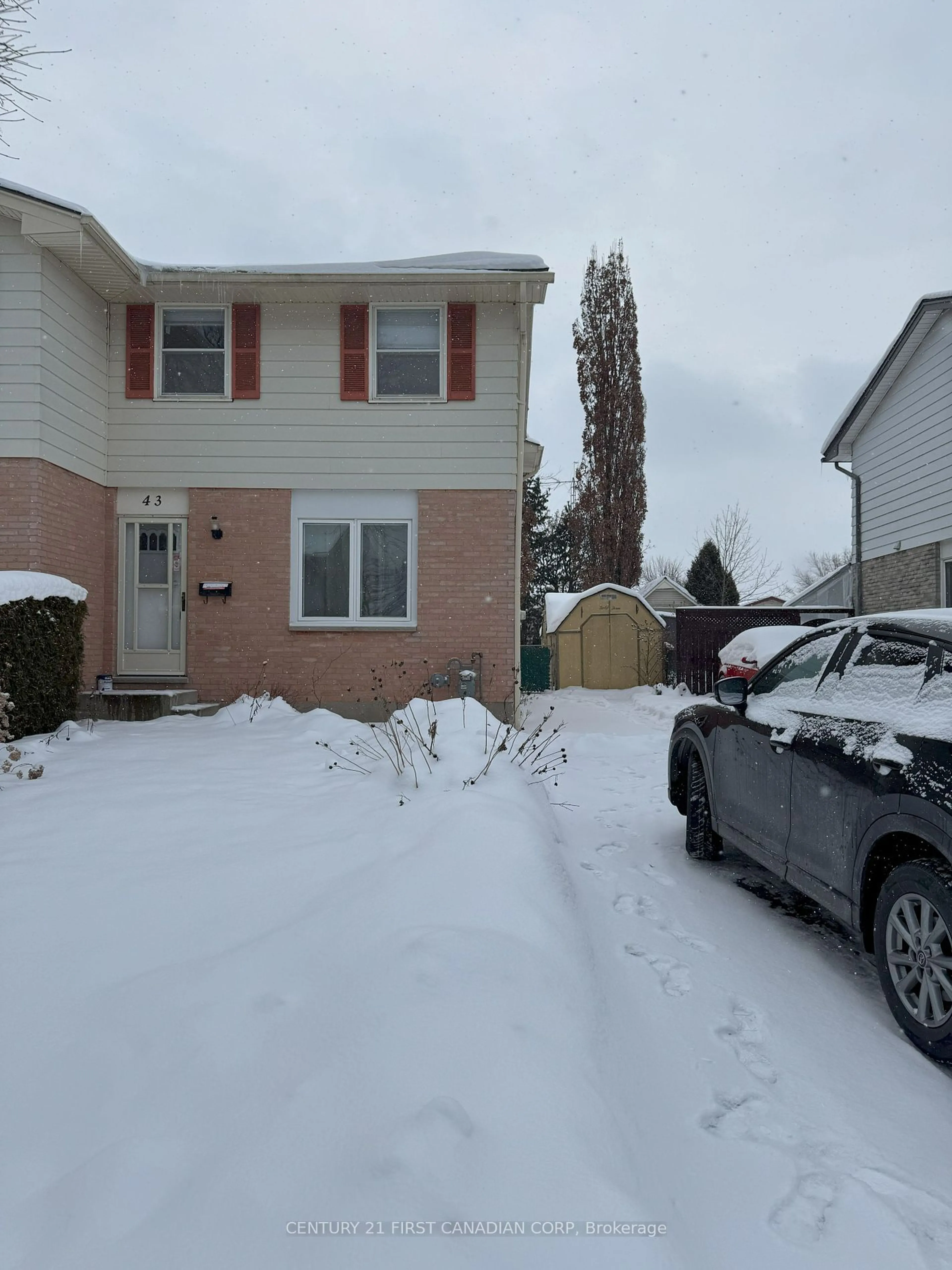 Home with vinyl exterior material, street for 43 Rosamond Cres, London Ontario N6E 2M6