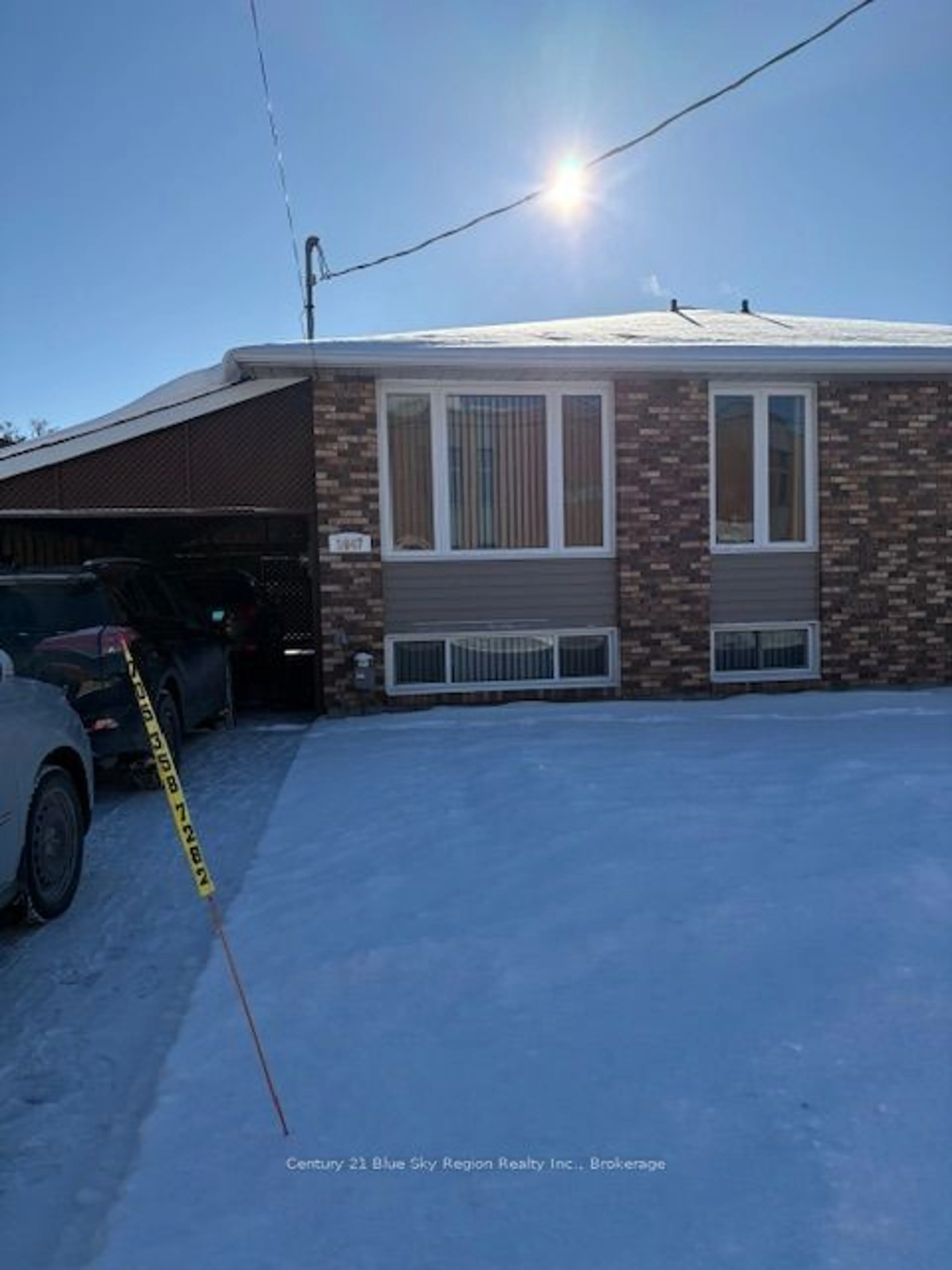 Unknown for 1647 High St, North Bay Ontario P1B 6T7