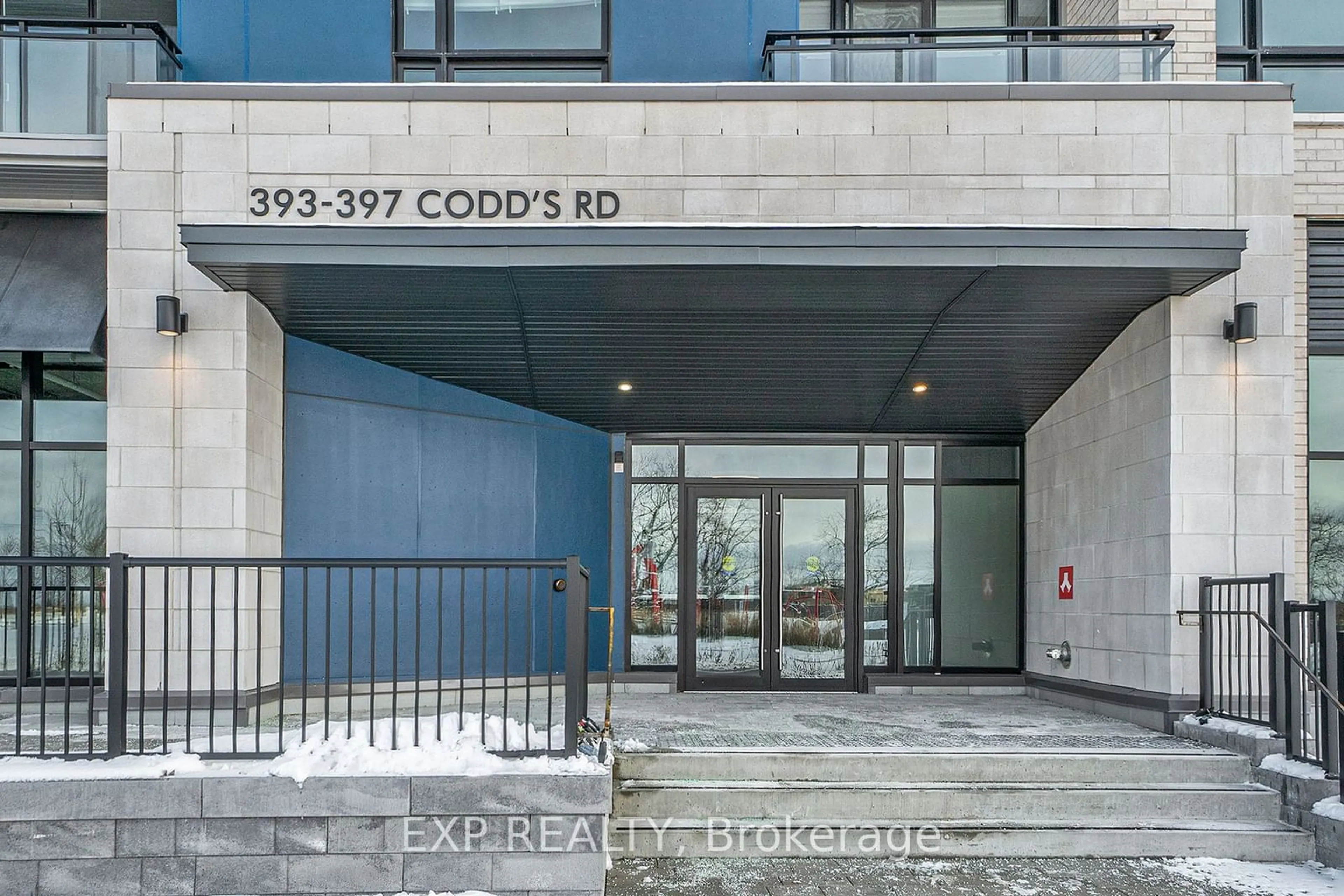 Indoor foyer for 397 Codd's Rd #610, Manor Park - Cardinal Glen and Area Ontario K1K 0P2