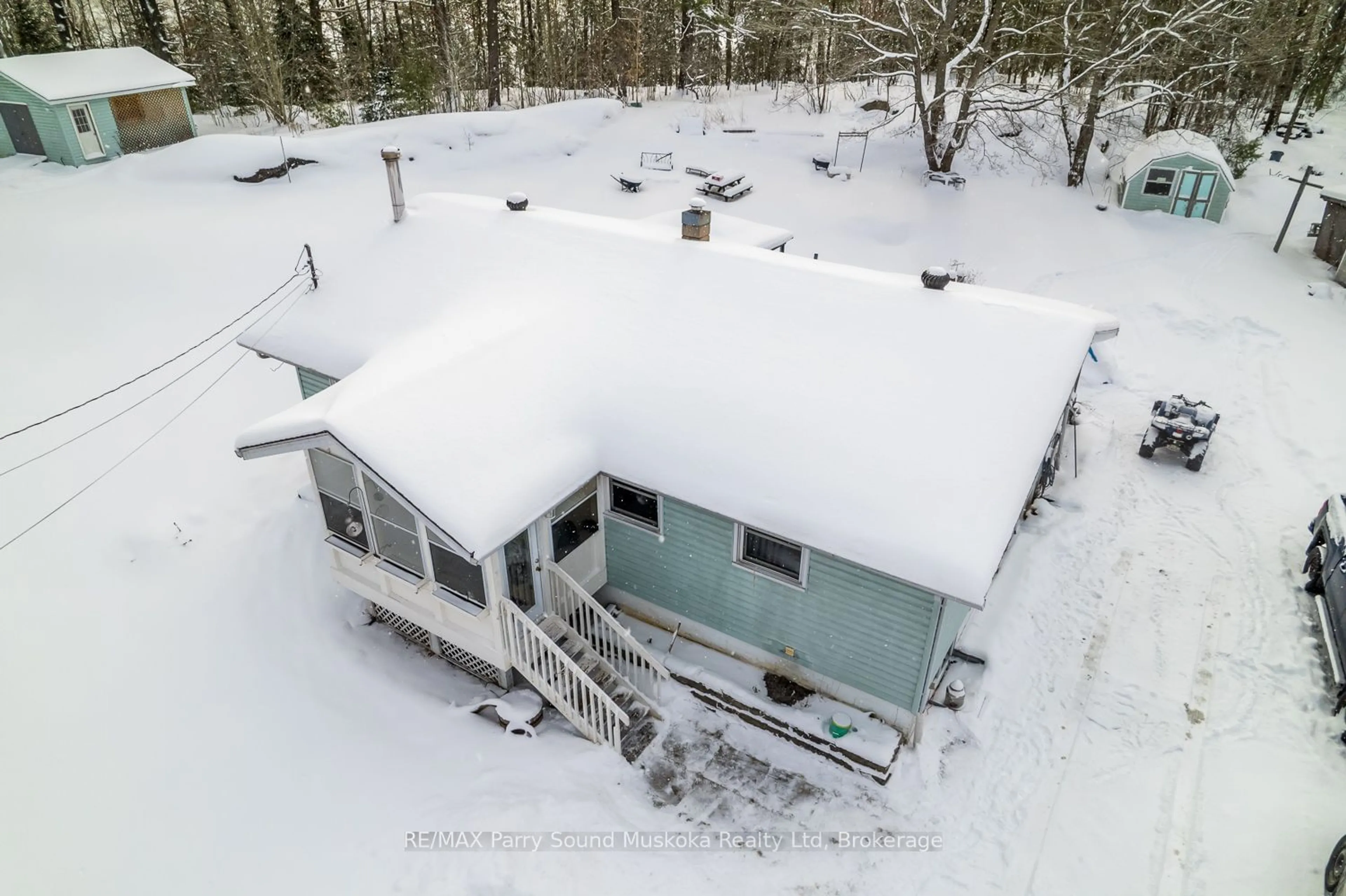 A pic from outside/outdoor area/front of a property/back of a property/a pic from drone, building for 78 Hammel Ave, McDougall Ontario P2A 2W9