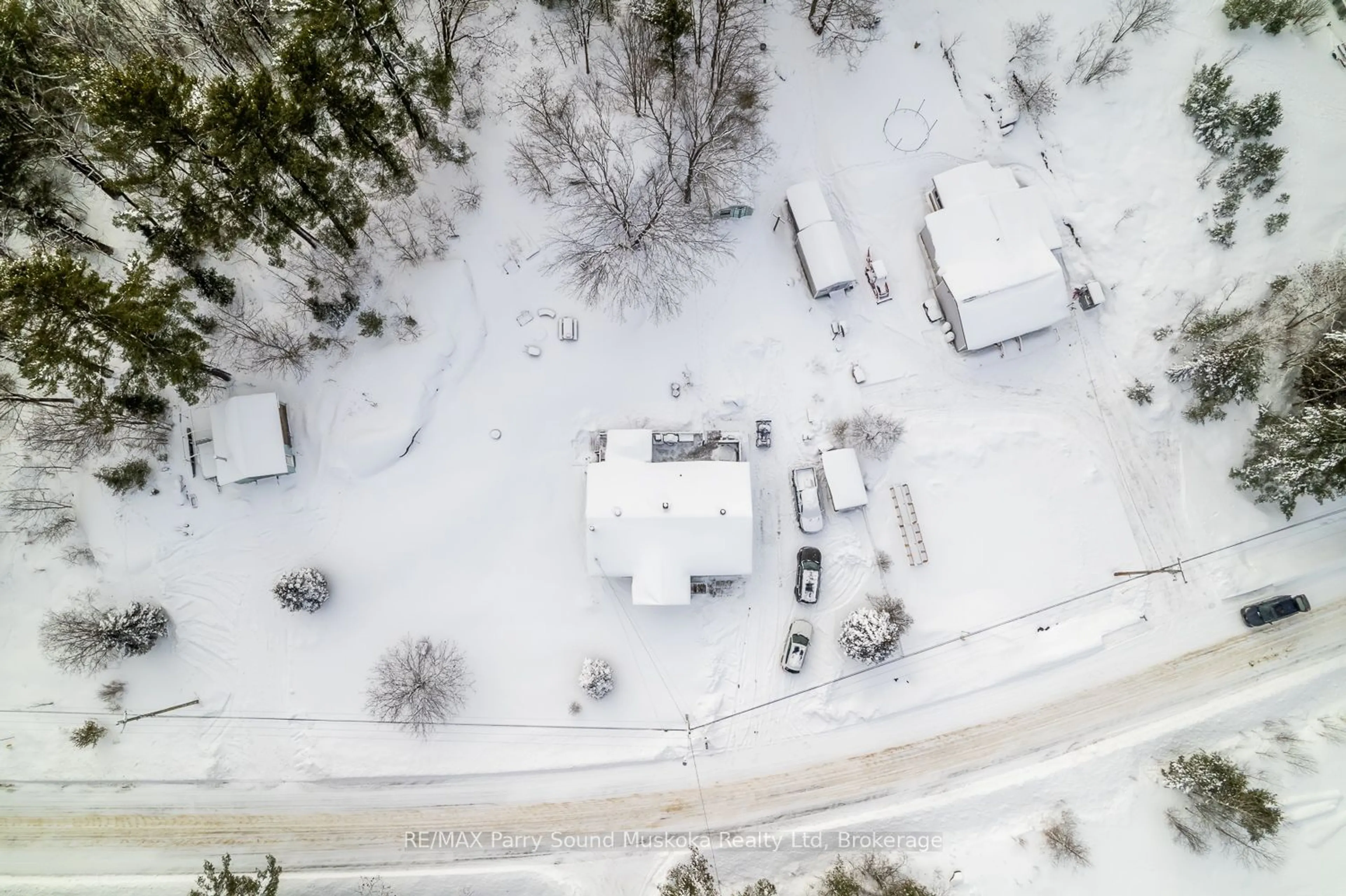 A pic from outside/outdoor area/front of a property/back of a property/a pic from drone, street for 78 Hammel Ave, McDougall Ontario P2A 2W9