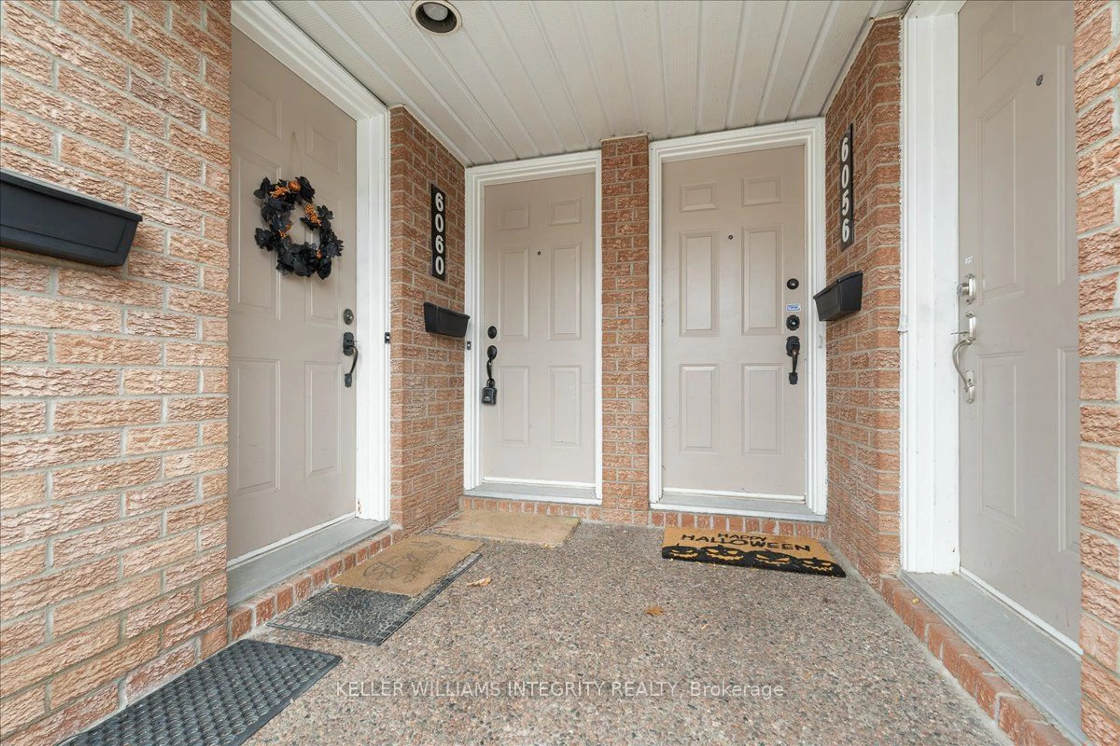 Indoor entryway for 6060 RED WILLOW Dr, Orleans - Convent Glen and Area Ontario K1C 7J5