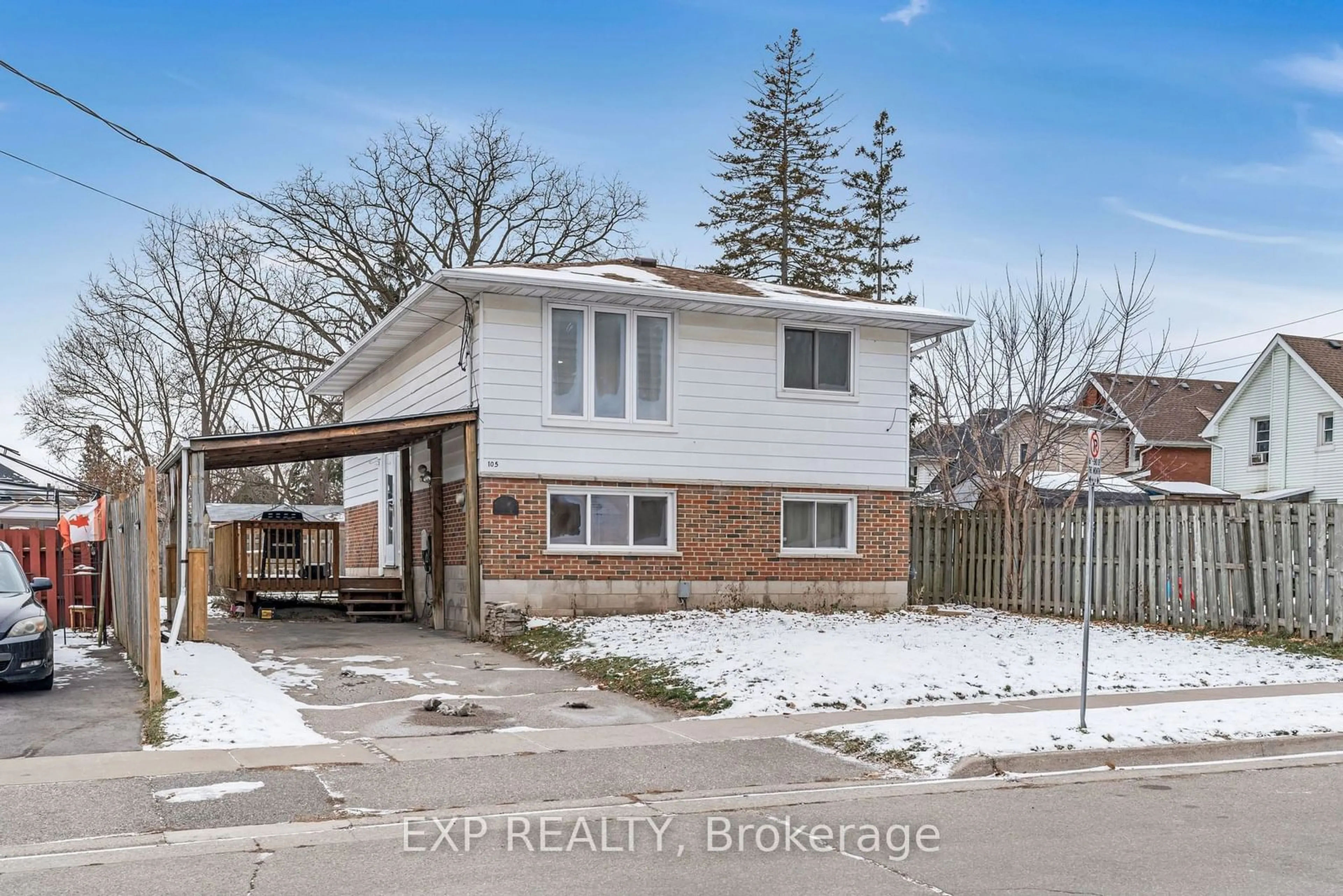 A pic from outside/outdoor area/front of a property/back of a property/a pic from drone, street for 105 Ontario St, Brantford Ontario N3S 7J7