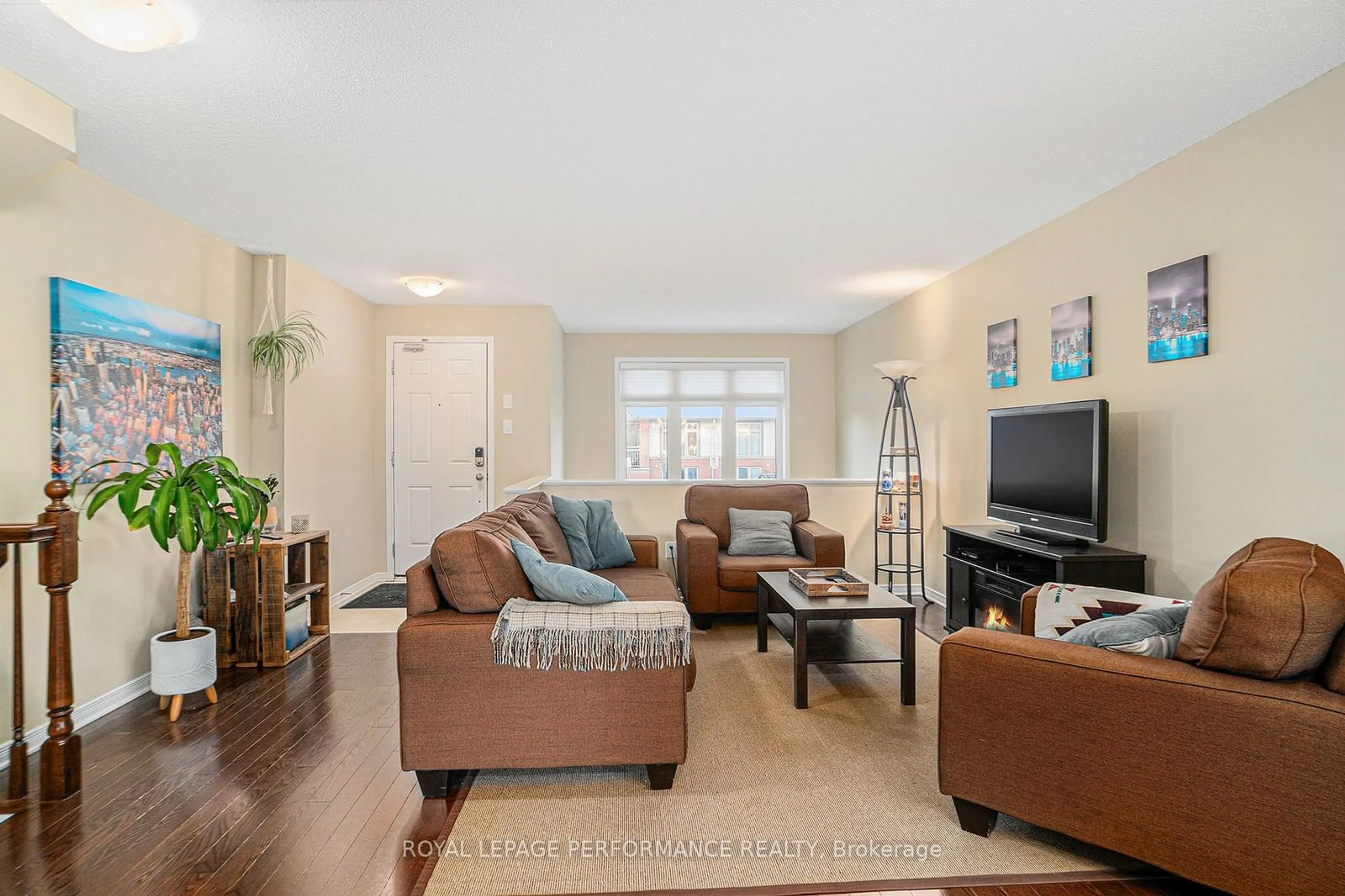 Living room with furniture, unknown for 314 Galston, Orleans - Convent Glen and Area Ontario K1W 0G3