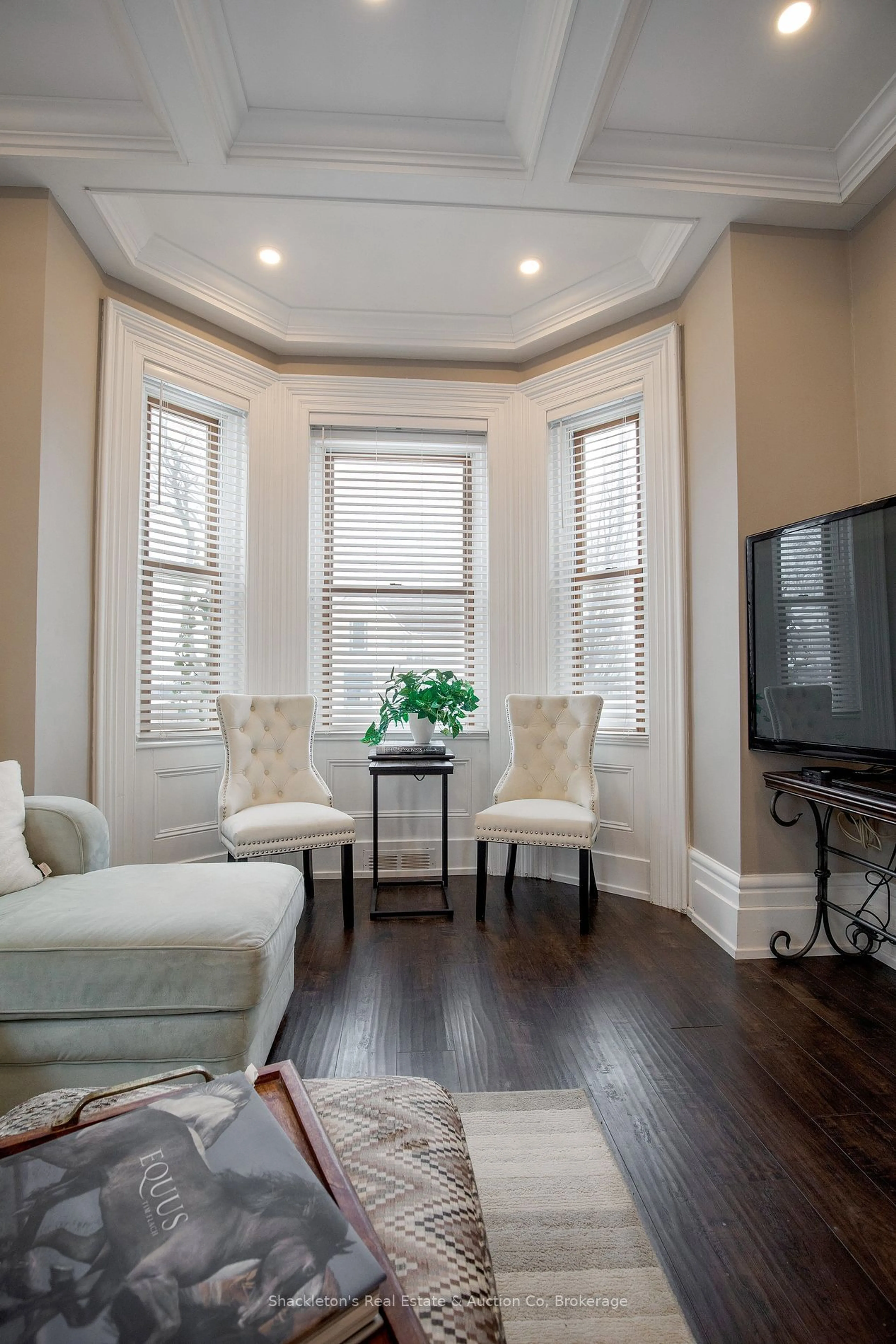 Living room with furniture, wood/laminate floor for 382 Queen St, St. Marys Ontario N4X 1B2