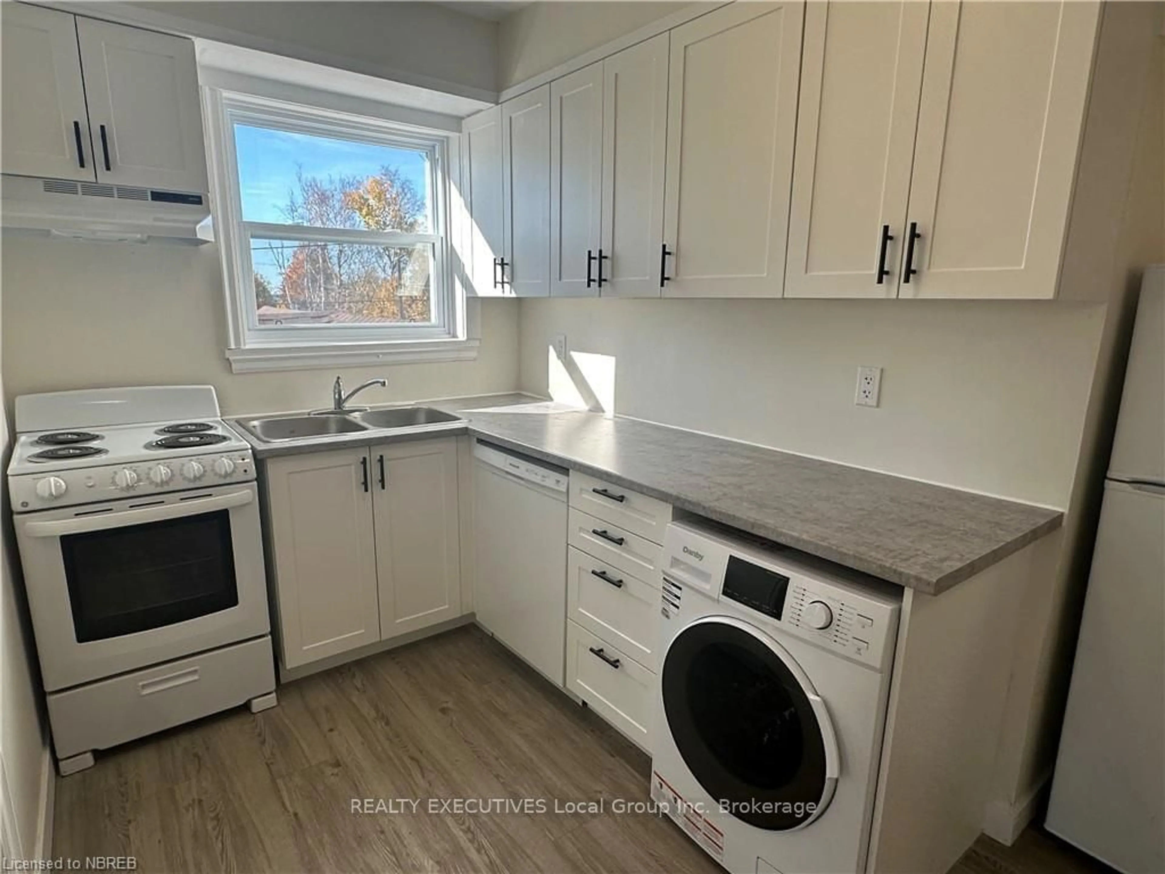 Unknown for 245 Mattawa St, North Bay Ontario P1B 4M2