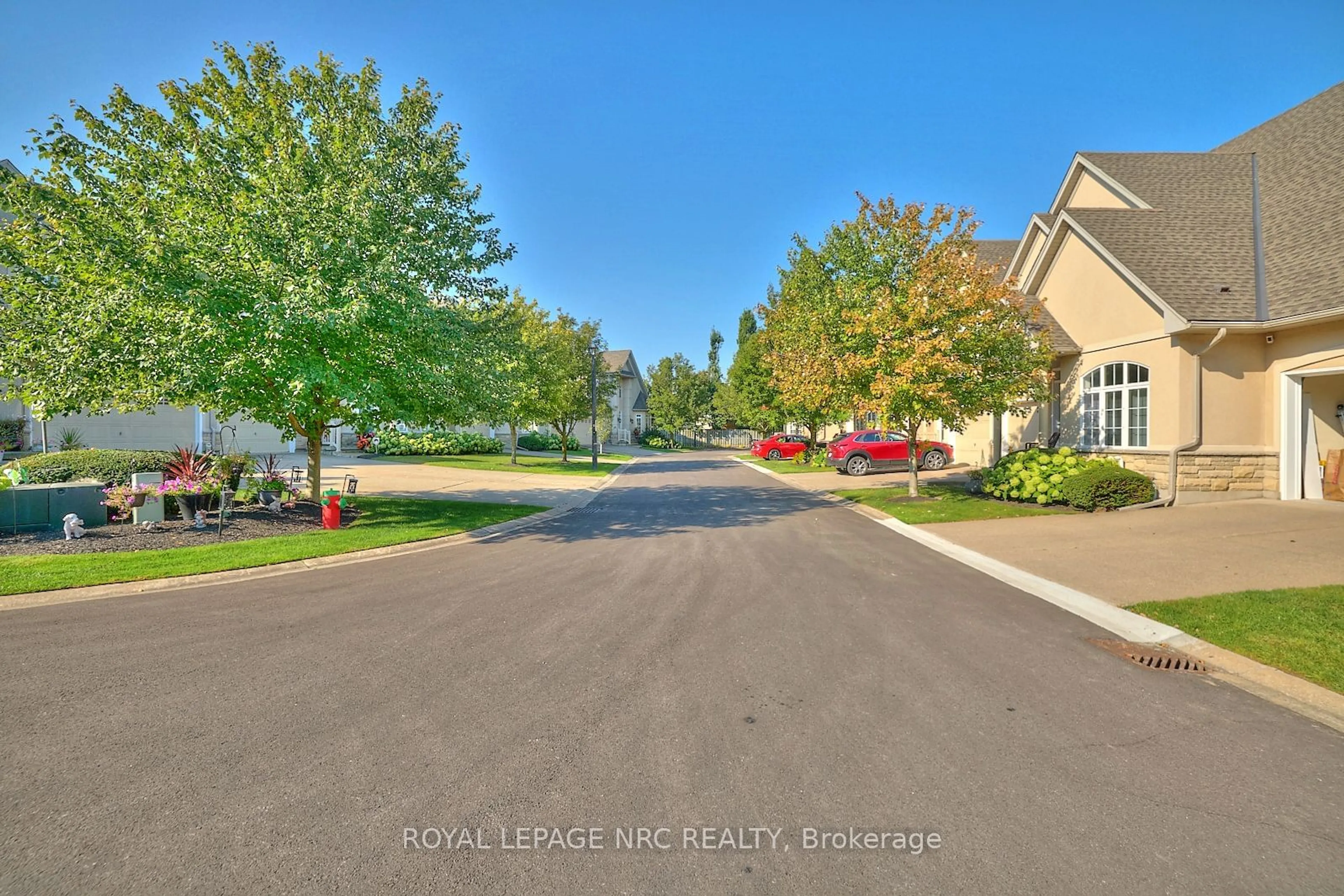 A pic from outside/outdoor area/front of a property/back of a property/a pic from drone, street for 8142 COSTABILE Dr #10, Niagara Falls Ontario L2H 3M3