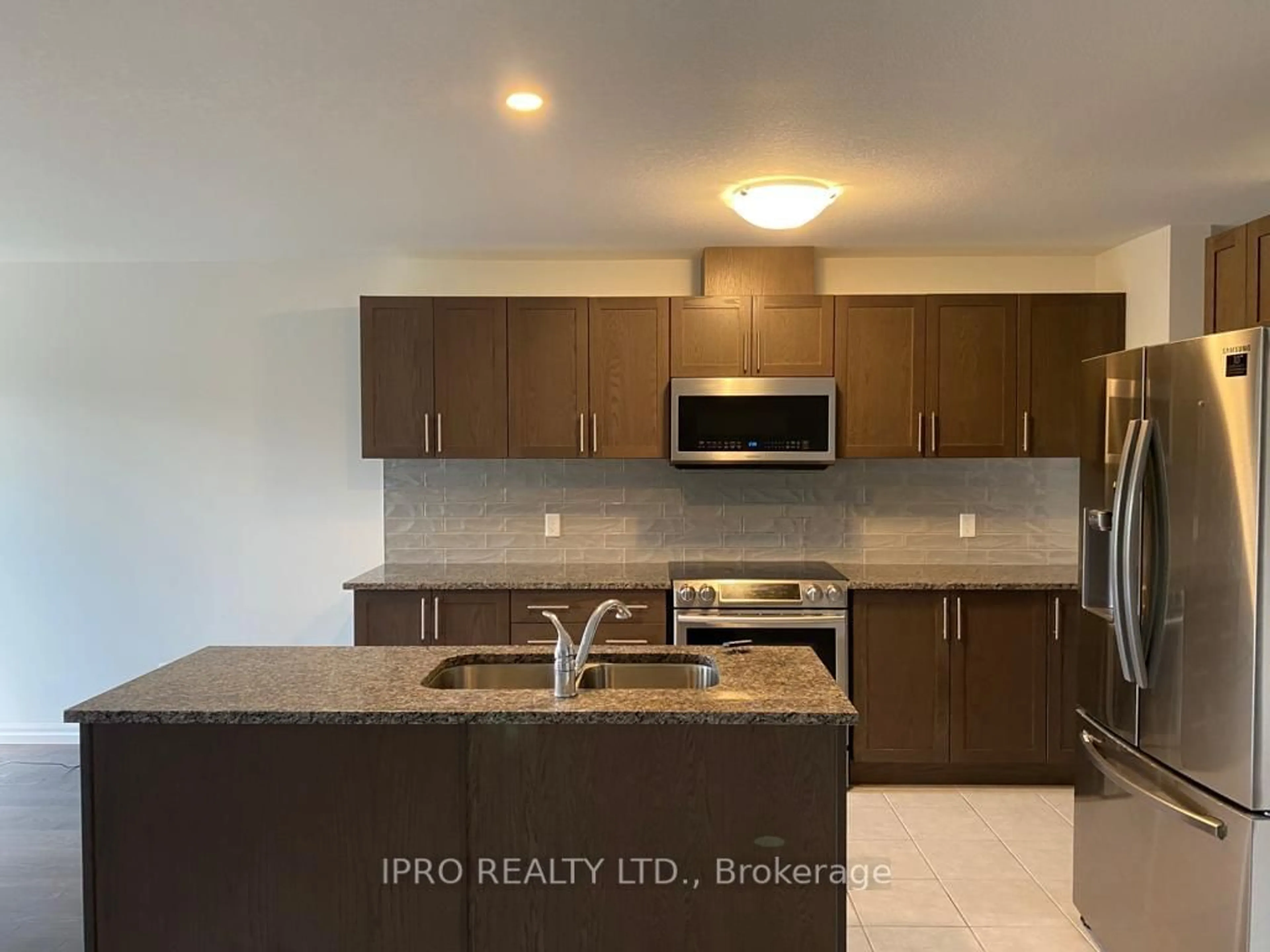 Open concept kitchen, unknown for 135 Hardcastle Dr #24, Cambridge Ontario N1S 0B6