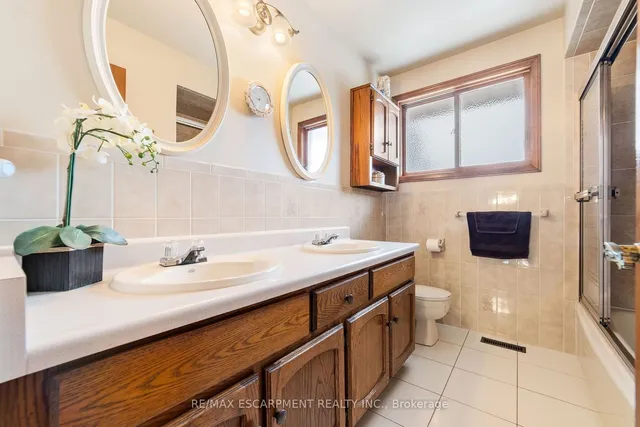 Additional property image - 274 LLOYMINN Ave
