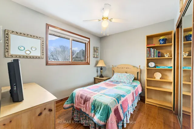 Additional property image - 274 LLOYMINN Ave