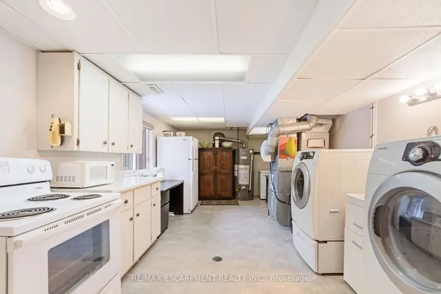 Additional property image - 274 LLOYMINN Ave