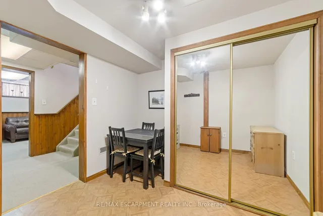 Additional property image - 274 LLOYMINN Ave