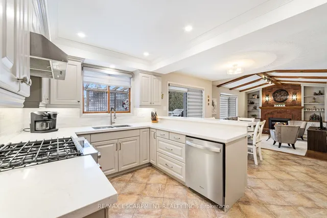 Additional property image - 274 LLOYMINN Ave
